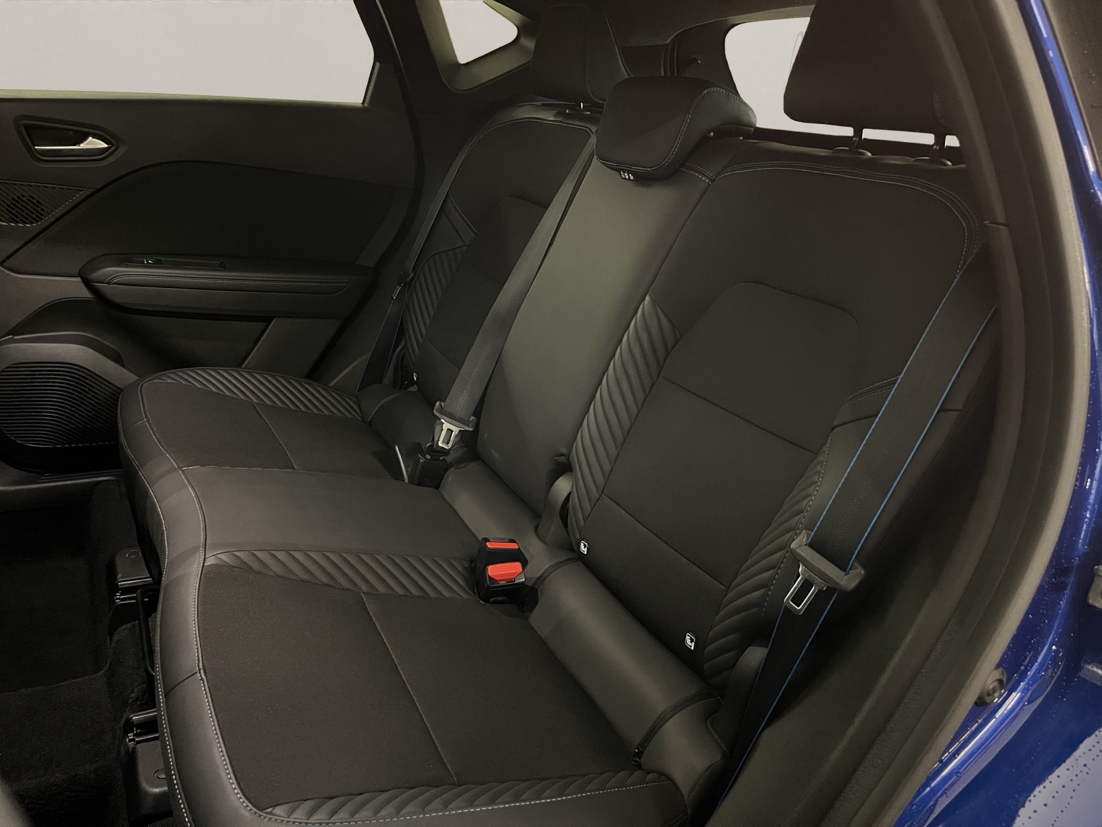 RENAULT Captur 1.3 TCe 160 esprit Alpine EDC-image-14