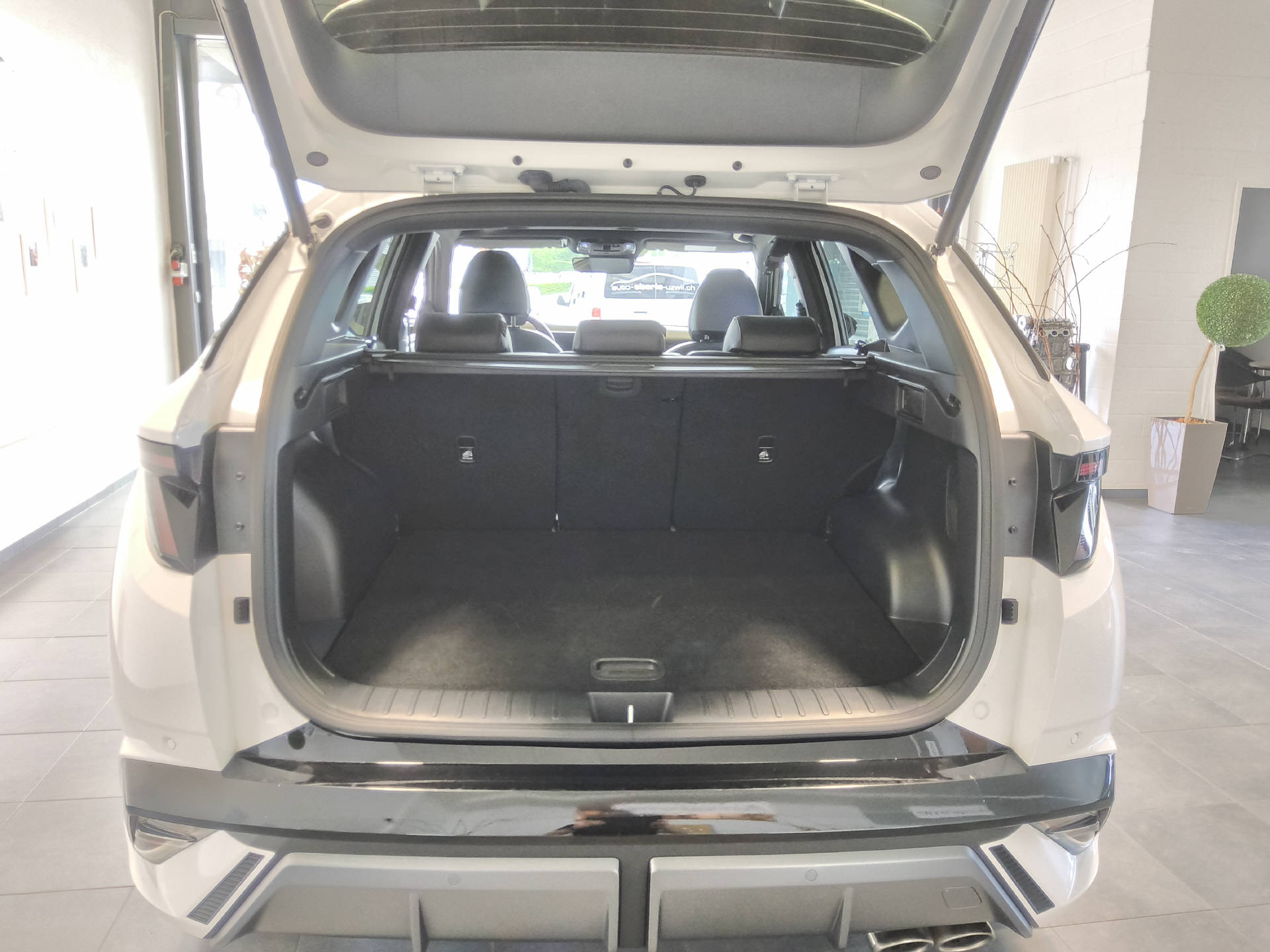 HYUNDAI Tucson 1.6 T-GDi HEV N-Line 4WD-image-7