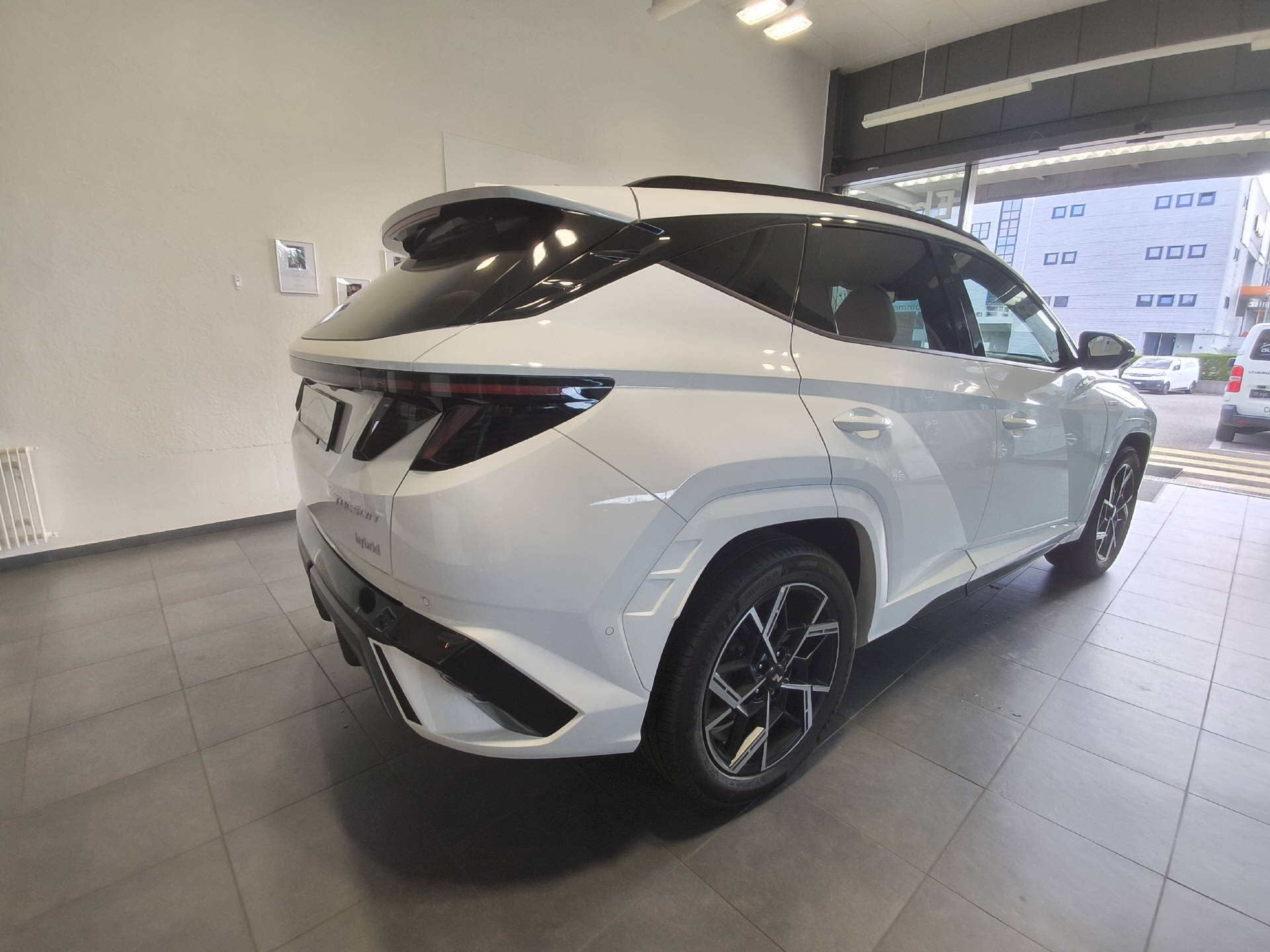 HYUNDAI Tucson 1.6 T-GDi HEV N-Line 4WD-image-24