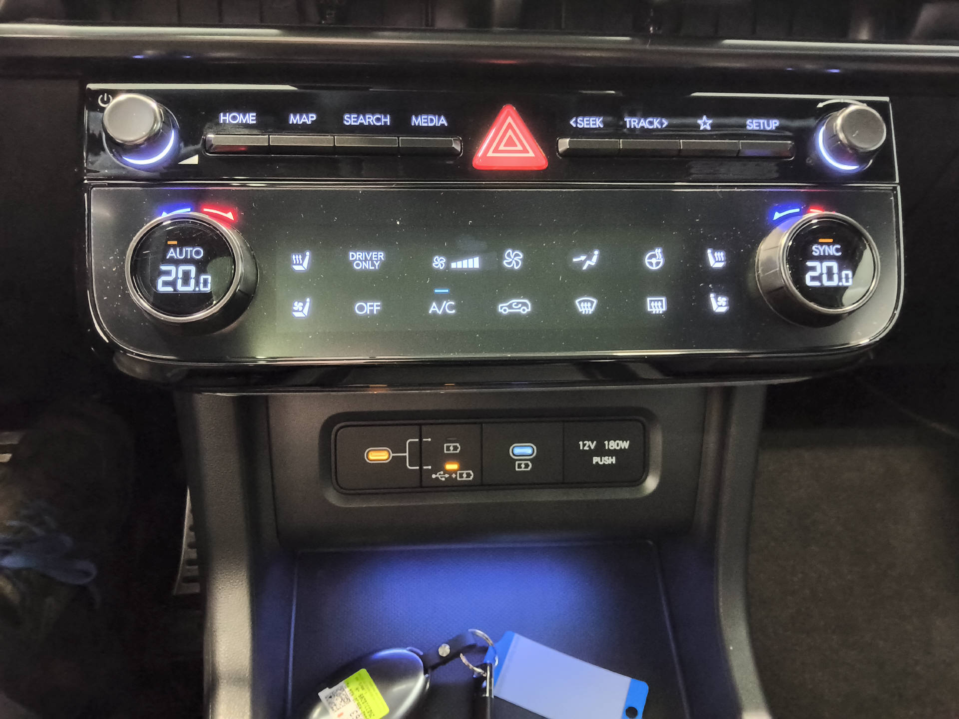 HYUNDAI Tucson 1.6 T-GDi HEV N-Line 4WD-image-16