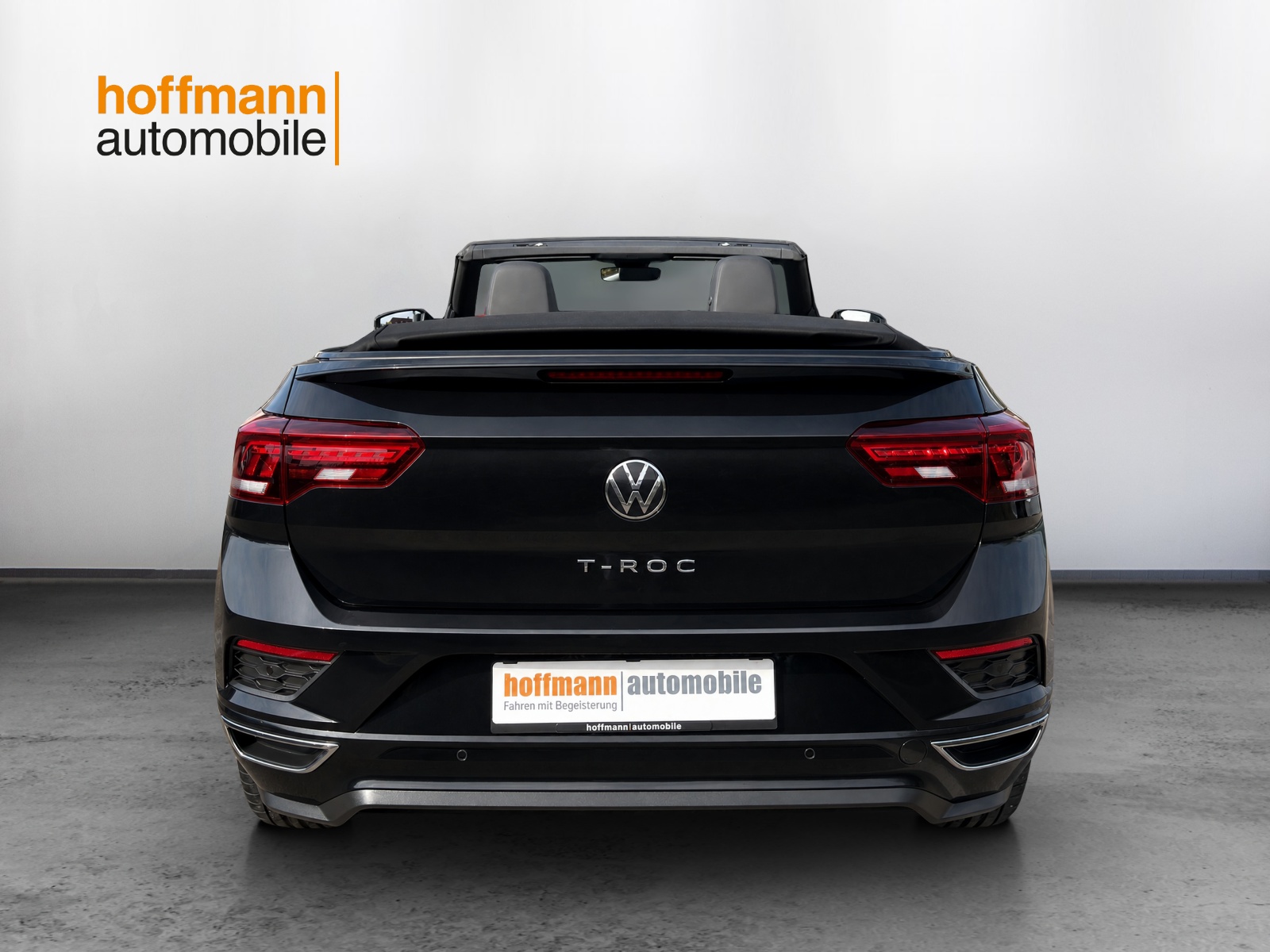 VW T-Roc Cabriolet 1.5 TSI EVO Black & White DSG-image-7