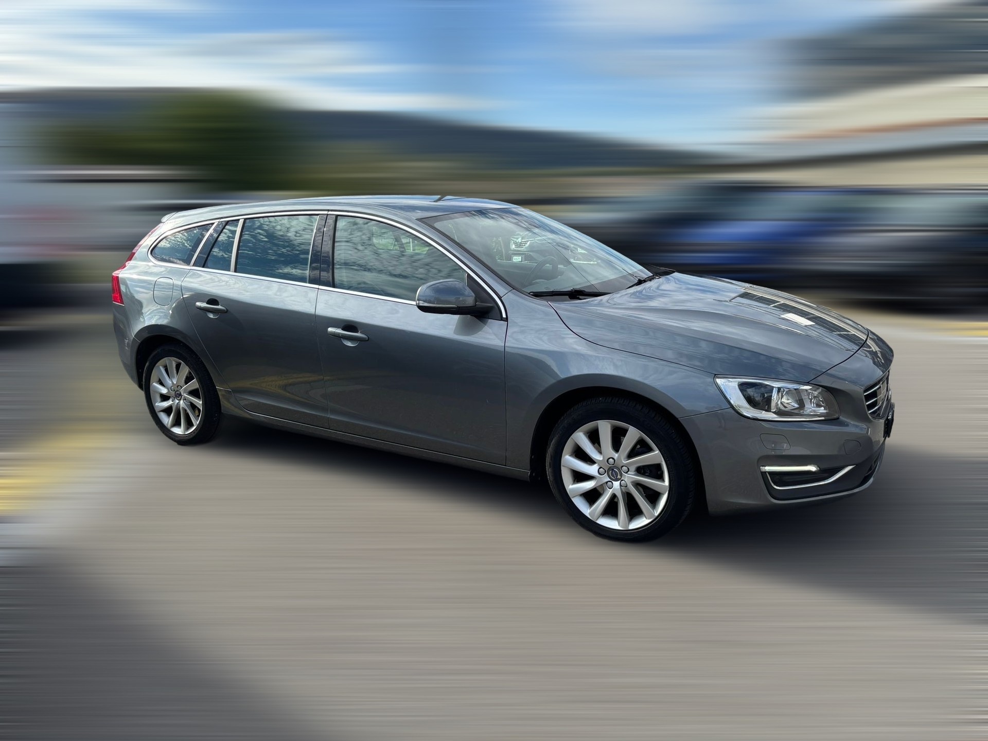 VOLVO V60 D4 Summum Geartronic