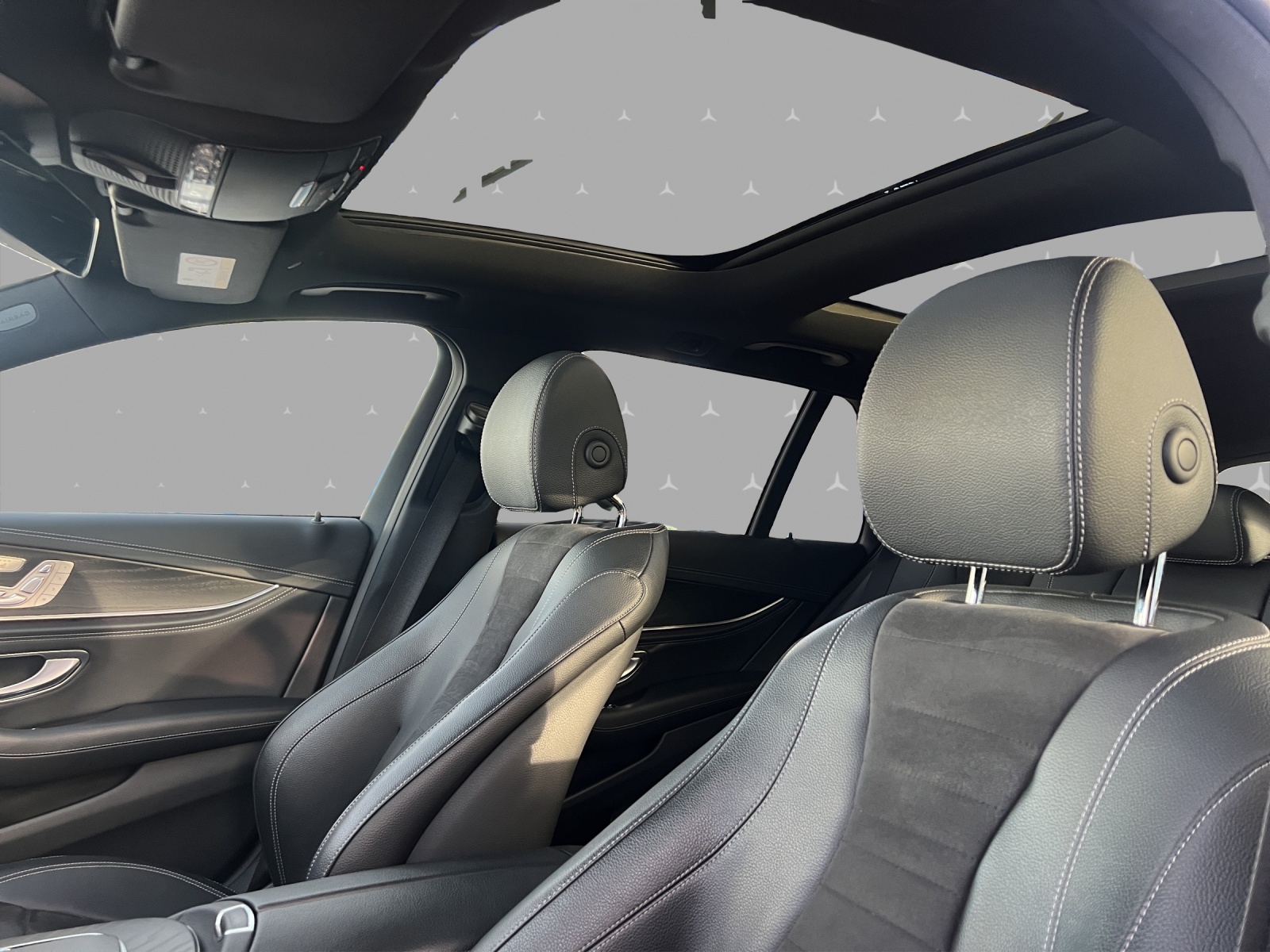 MERCEDES-BENZ E 220 d T 4Matic AMG Line 9G-Tronic-image-8