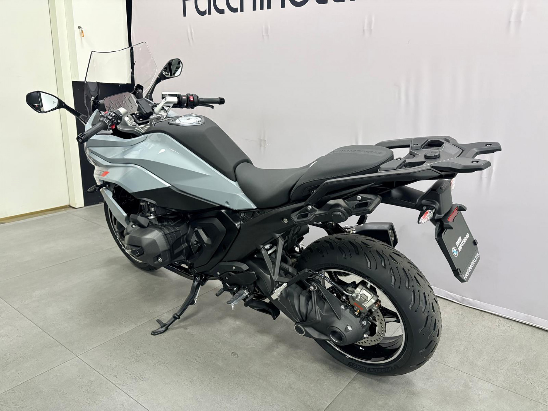 BMW R 1300 RS INCLUS : BOXER BONUS 1500 - + FACCHINETTI DAYS 600-showroom-element-2