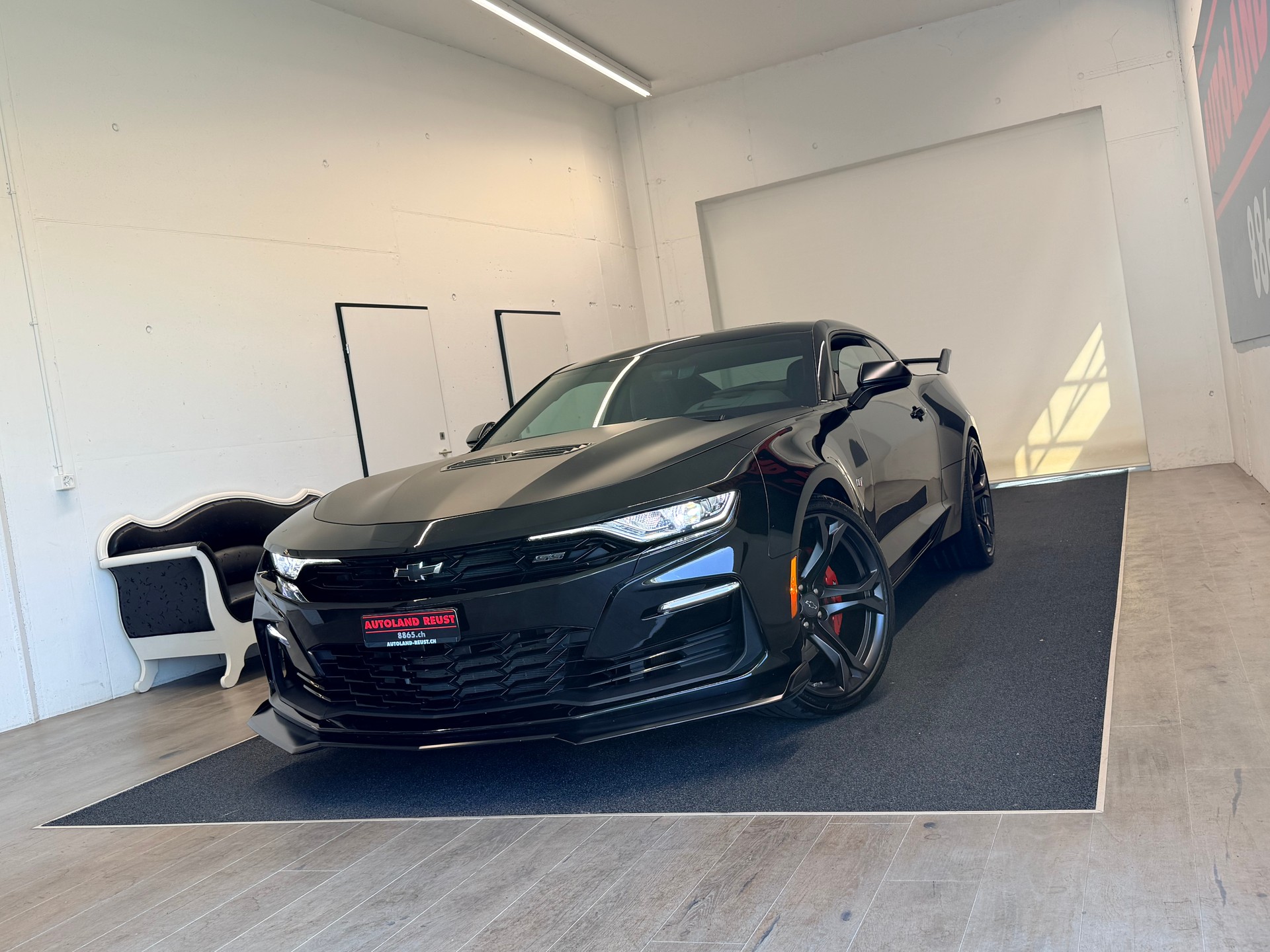 CHEVROLET SS 6.2 V8 462PS-image-3
