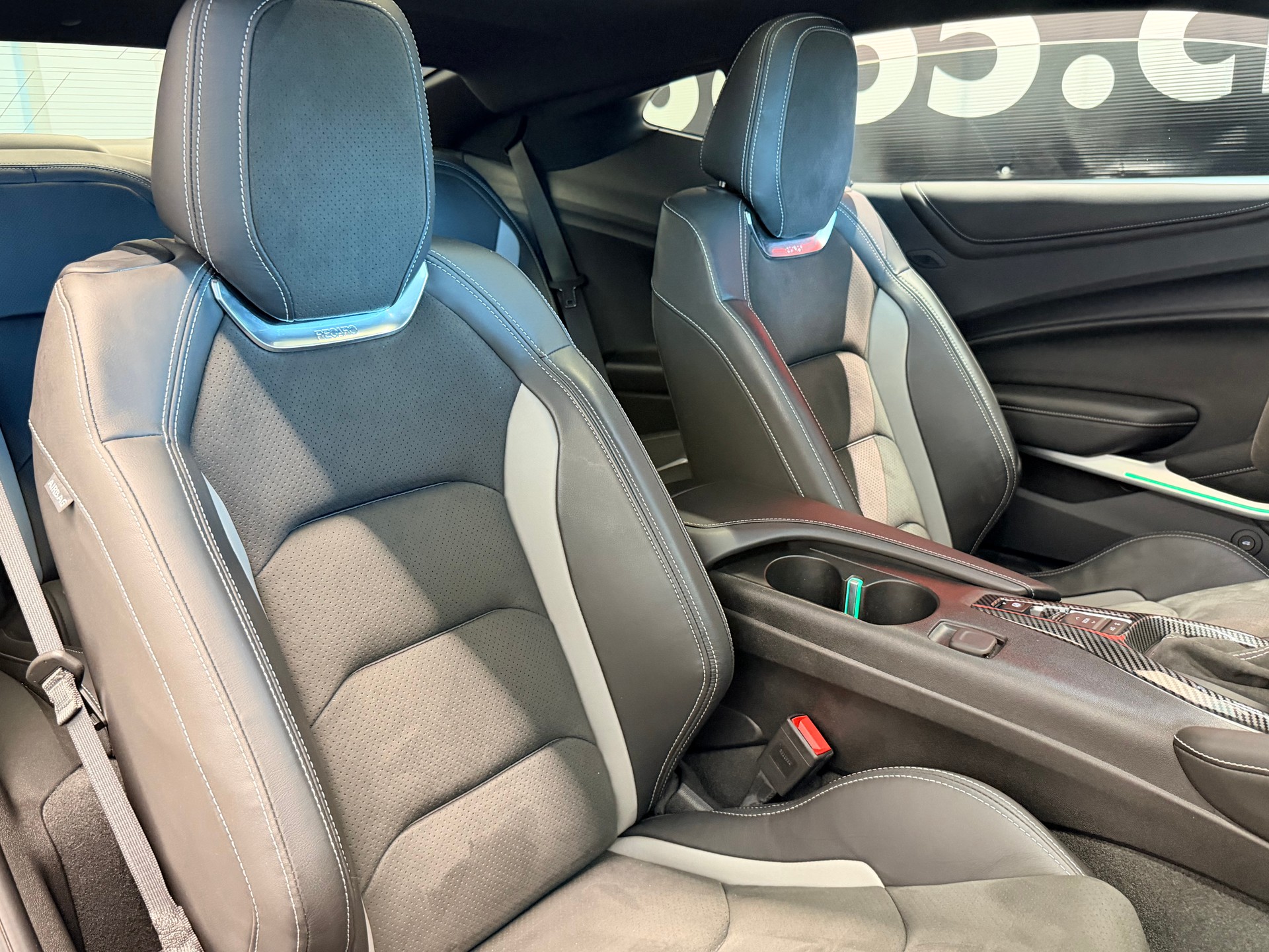 CHEVROLET SS 6.2 V8 462PS-image-25