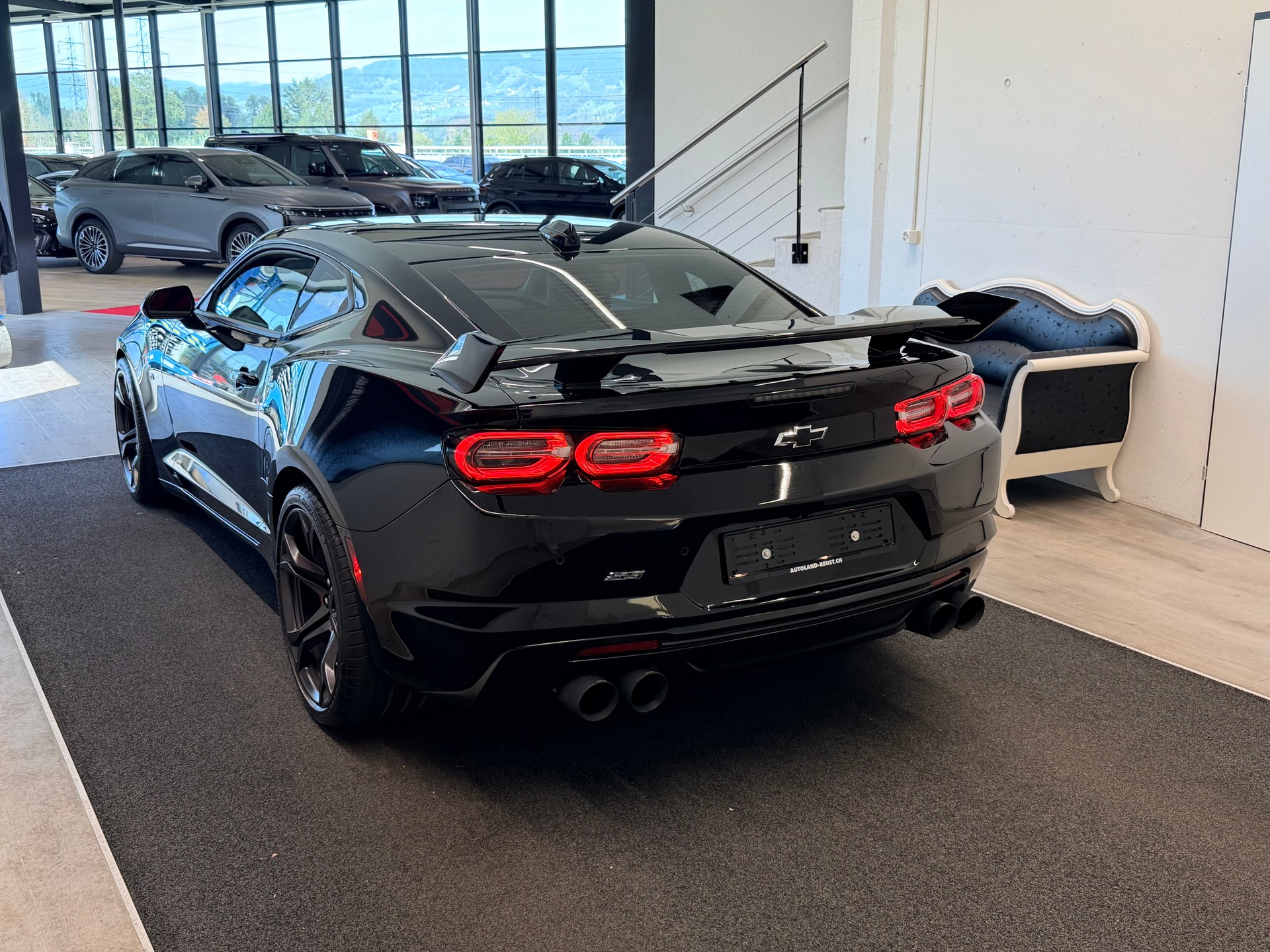CHEVROLET SS 6.2 V8 462PS-image-9
