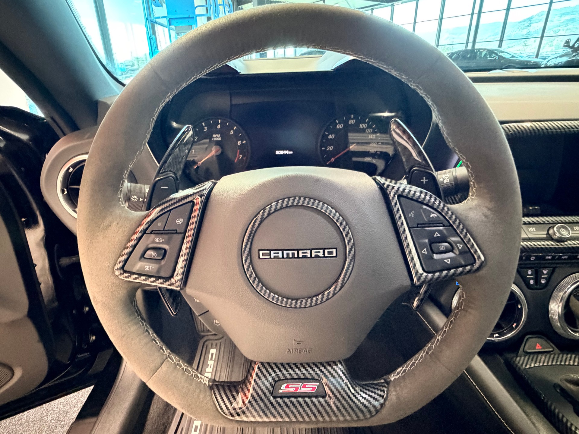 CHEVROLET SS 6.2 V8 462PS-image-28