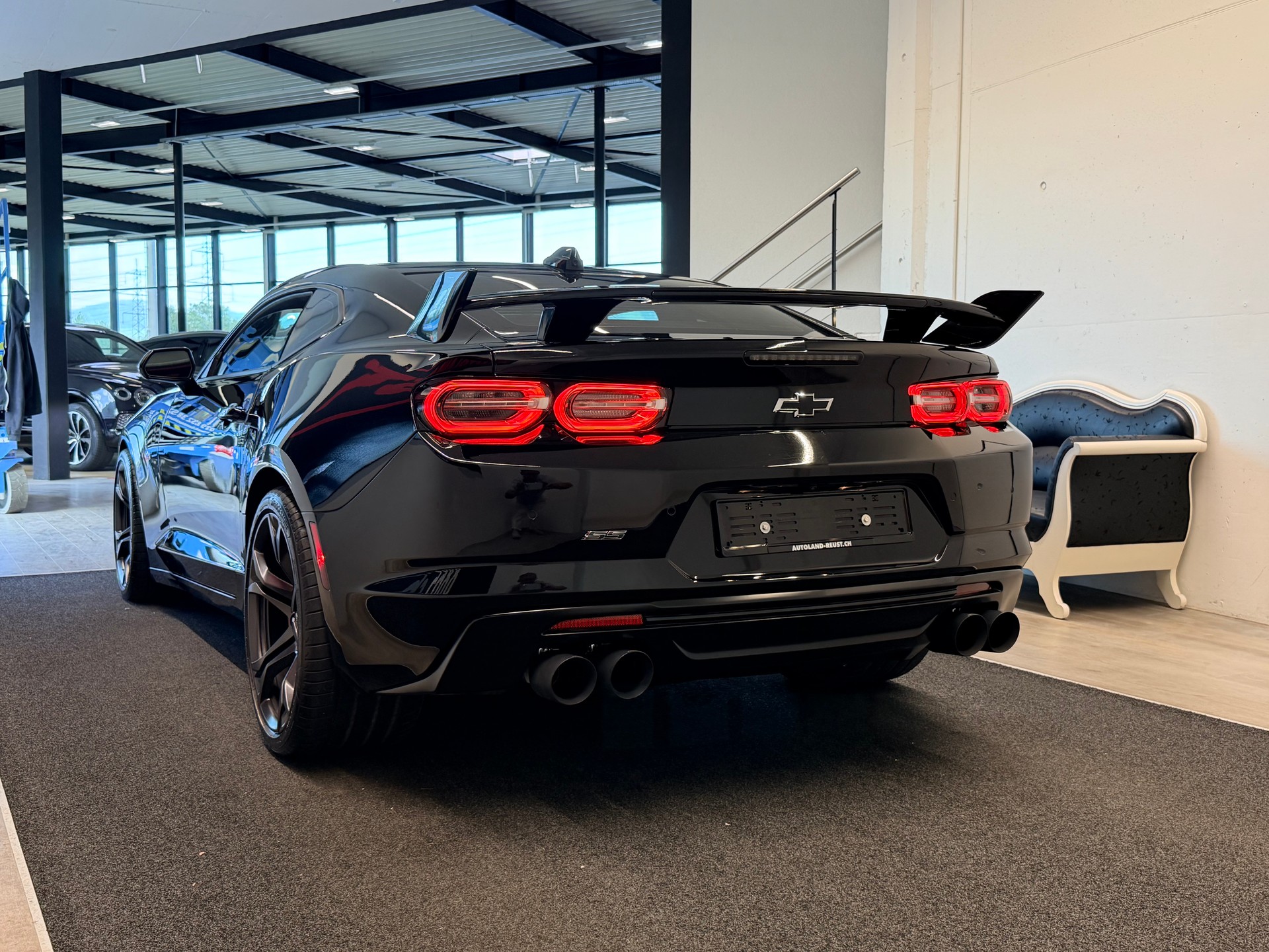 CHEVROLET SS 6.2 V8 462PS-image-8