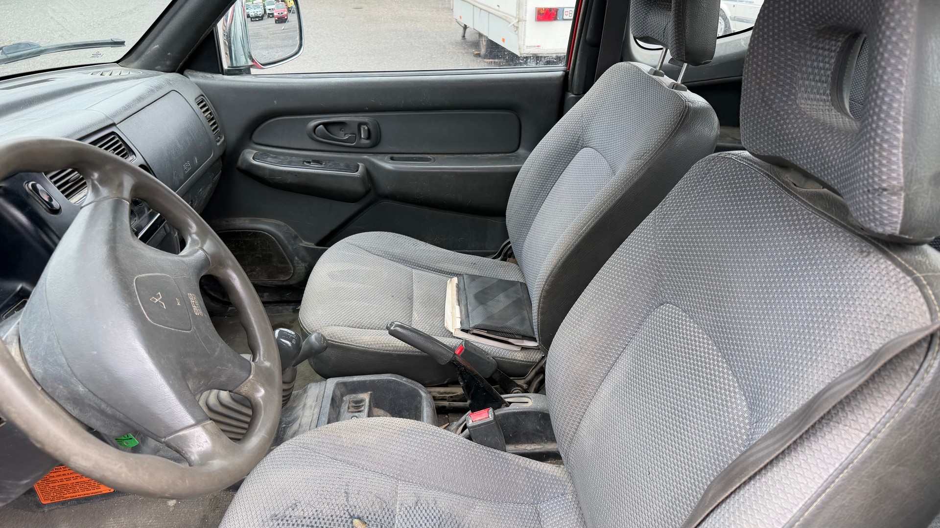 MITSUBISHI L 200 GL Club Cab 2.5TDi-image-7