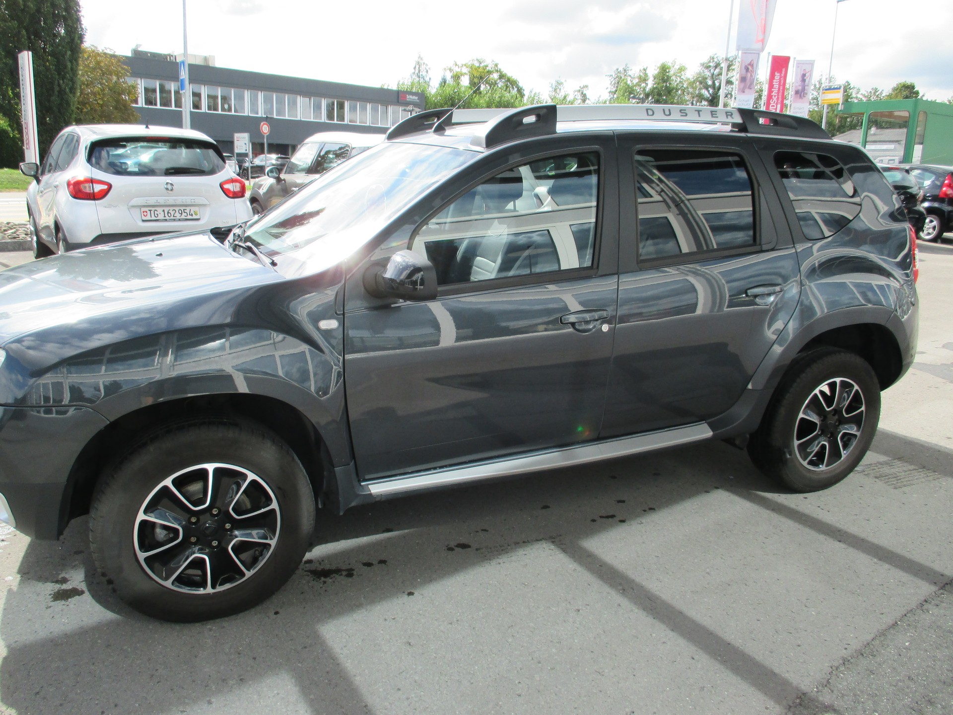 DACIA Duster 1.5 dCi Fischer man's Friend 4x2 EDC-image-7