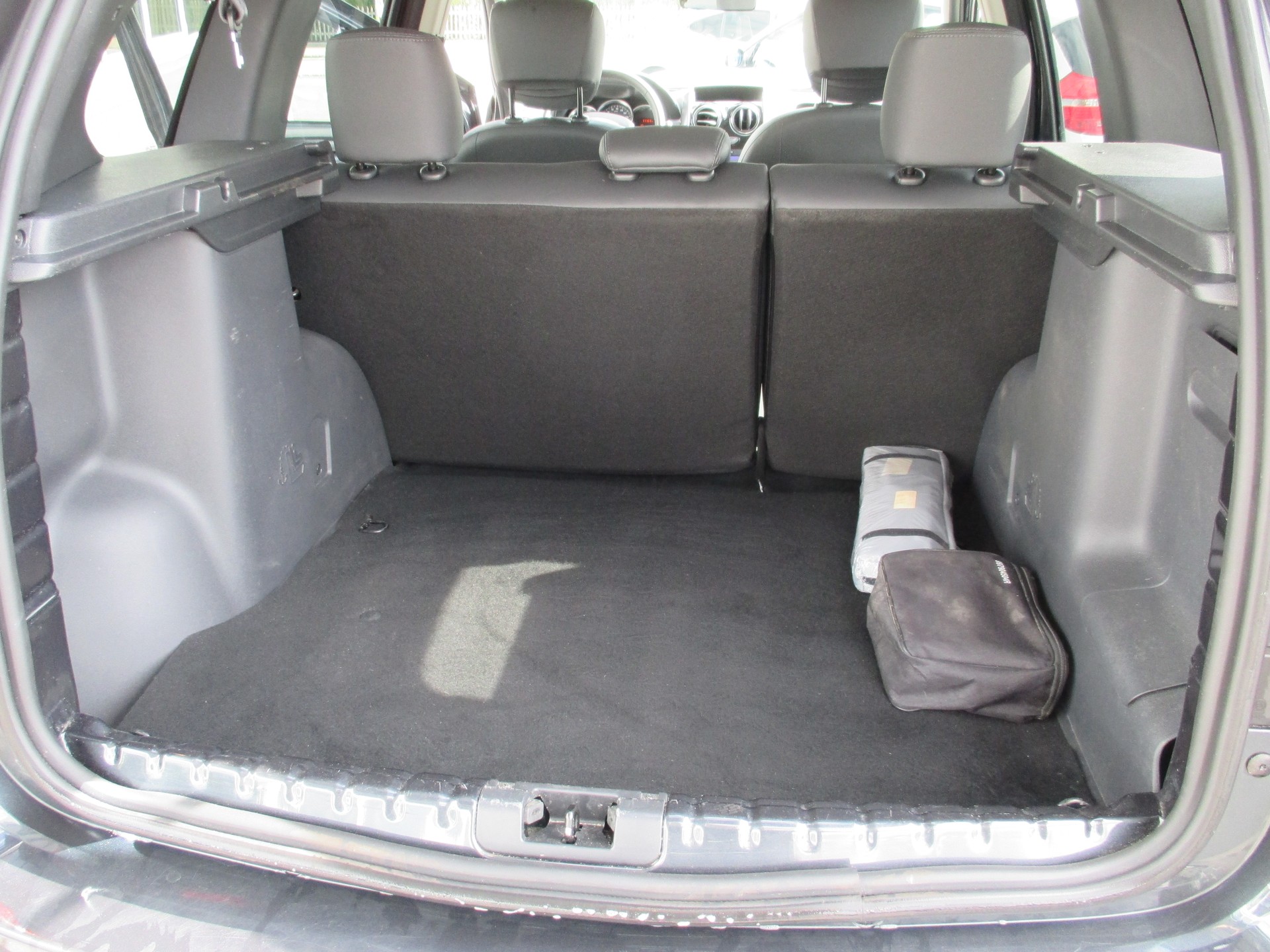 DACIA Duster 1.5 dCi Fischer man's Friend 4x2 EDC-image-10