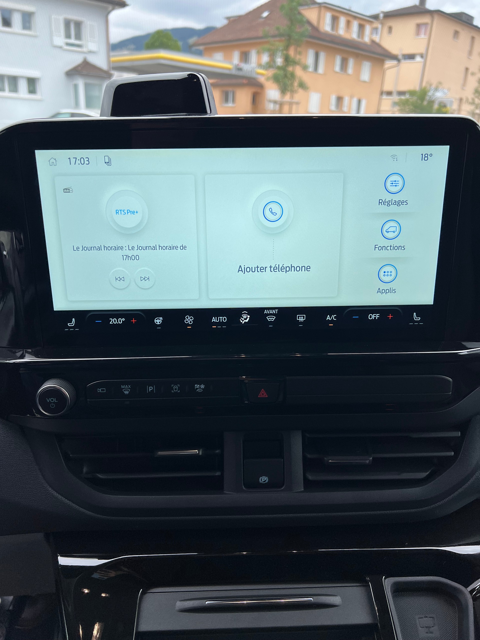FORD Tourneo Bus 340 L1H1 PHEV Titanium-image-6