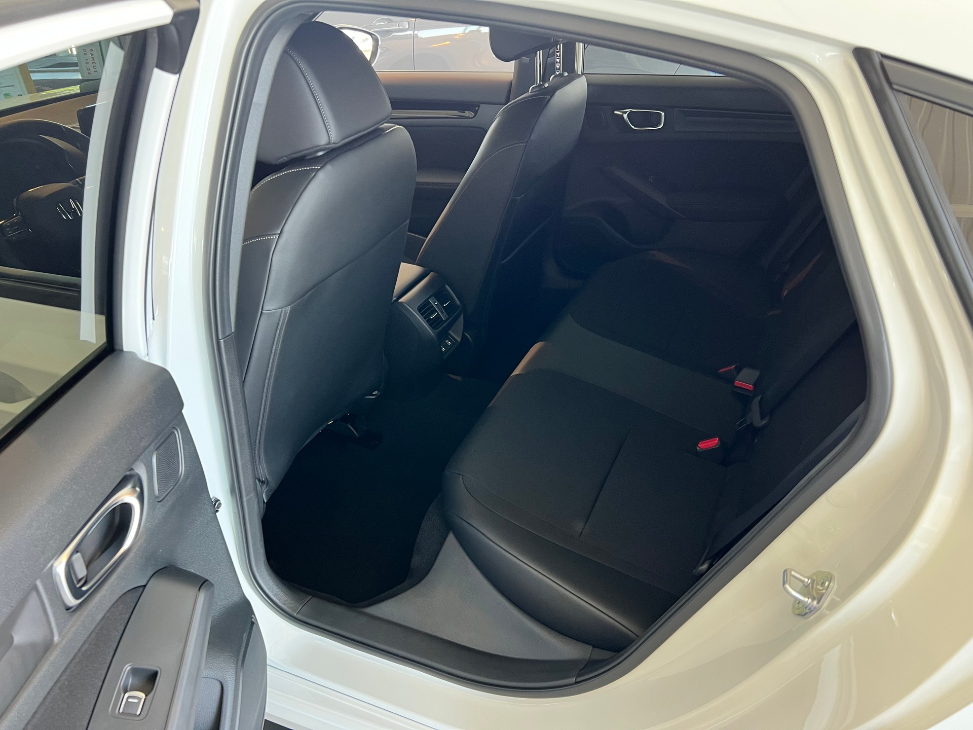 HONDA Civic 2.0 i-MMD HEV Sport-image-4