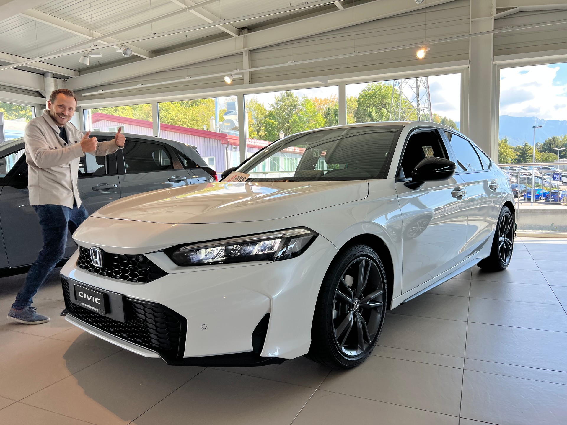 HONDA Civic 2.0 i-MMD HEV Sport-image-9