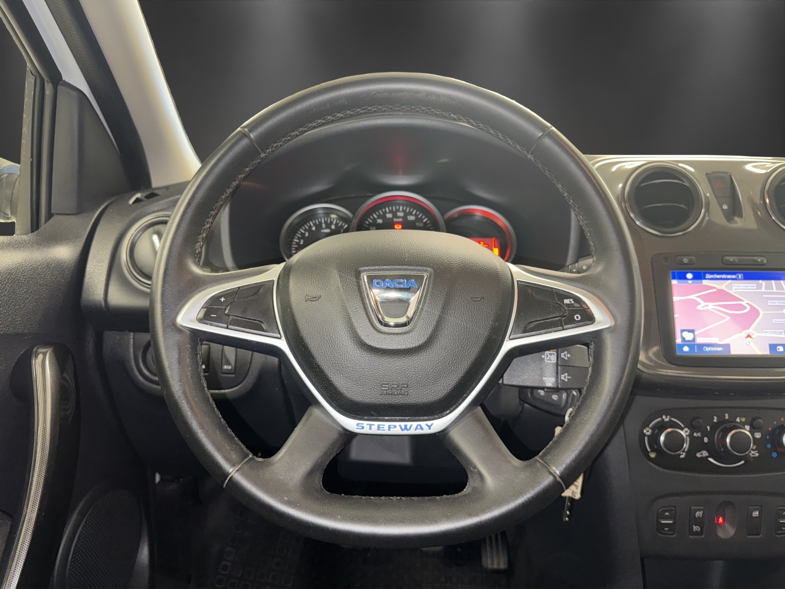 DACIA Sandero Tce 90 Stepway-image-12