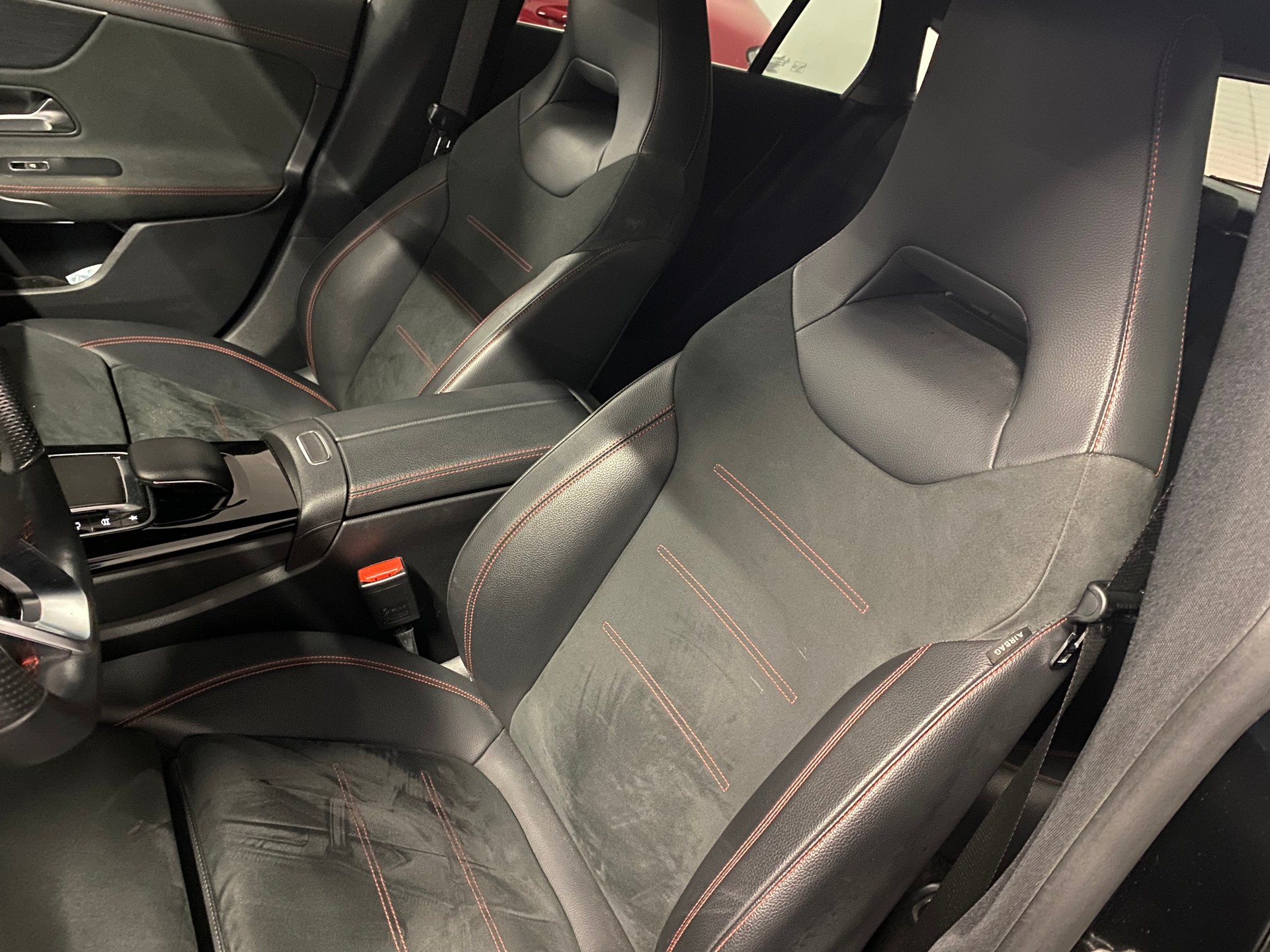 MERCEDES-BENZ CLA Shooting Brake 200 AMG Line 7G-DCT-image-7