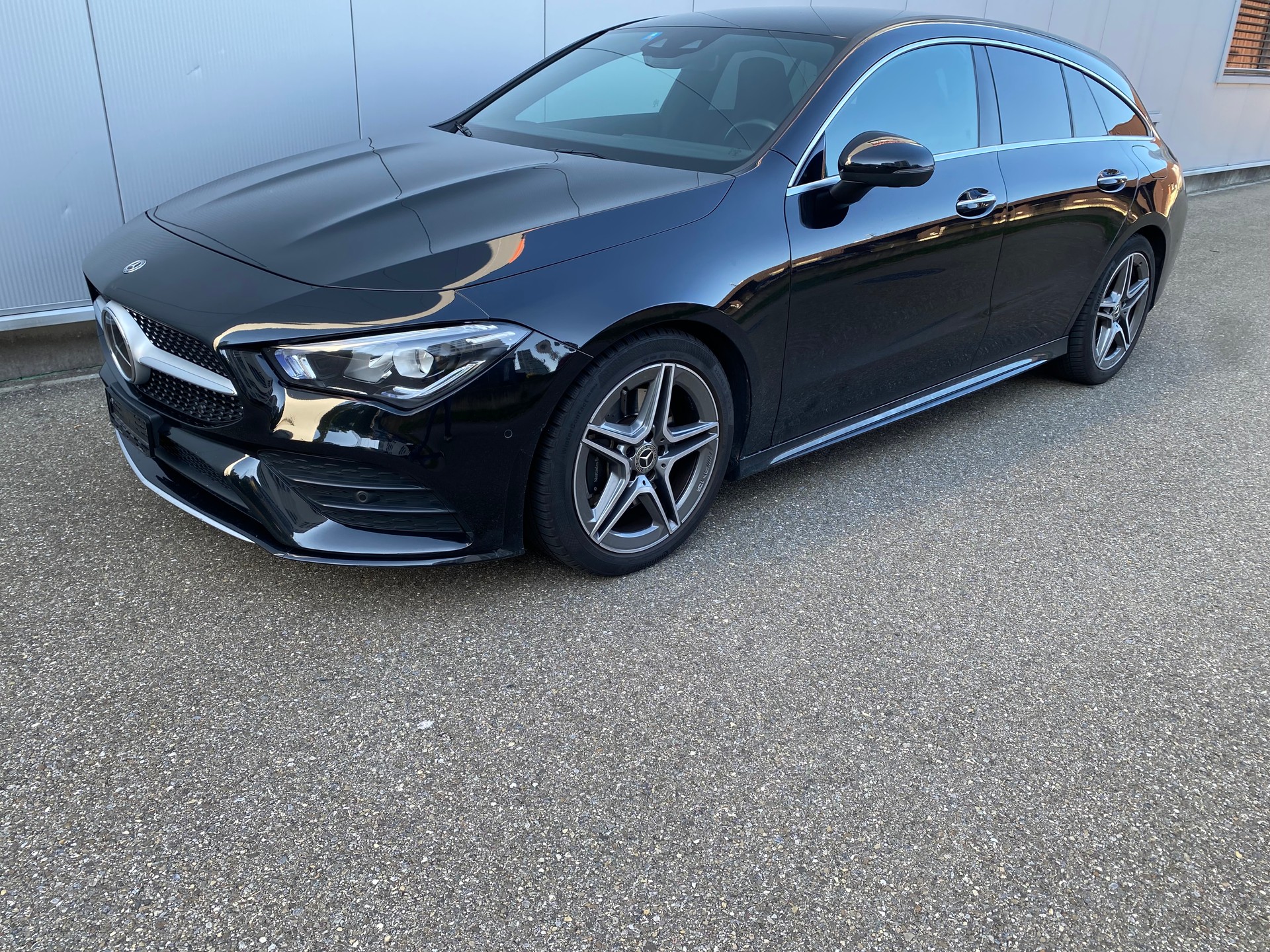 MERCEDES-BENZ CLA Shooting Brake 200 AMG Line 7G-DCT-image-1