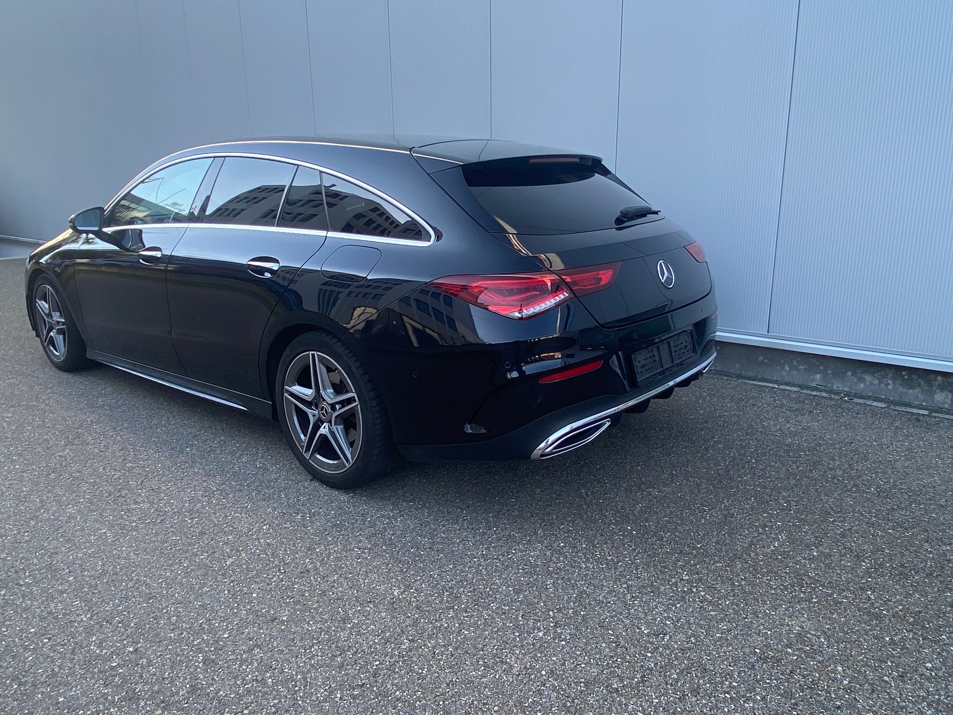 MERCEDES-BENZ CLA Shooting Brake 200 AMG Line 7G-DCT-image-5