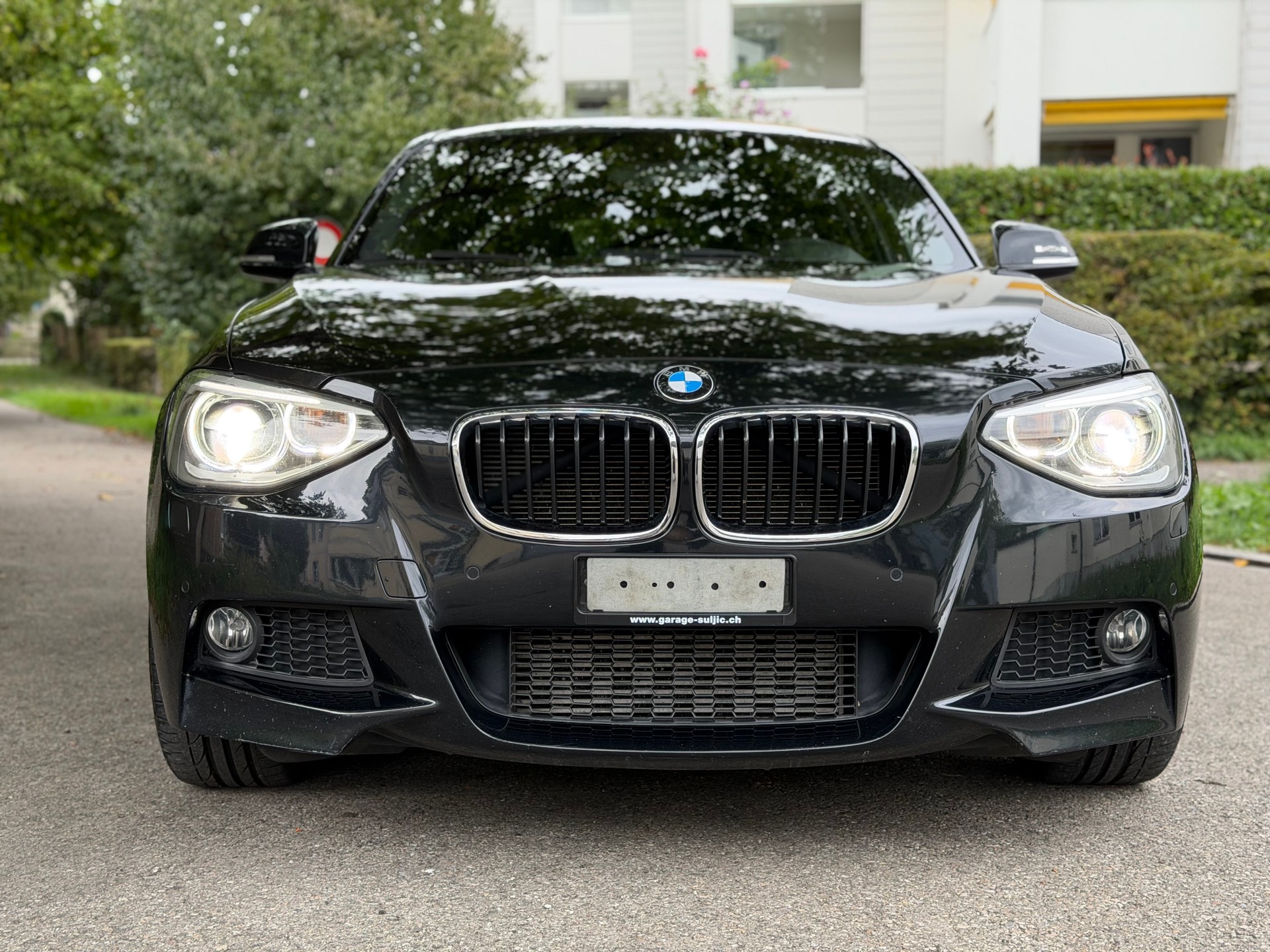 BMW 120d xDrive-image-16