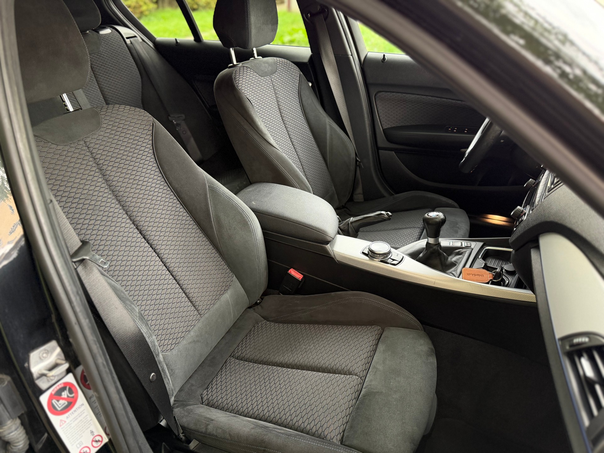 BMW 120d xDrive-image-22