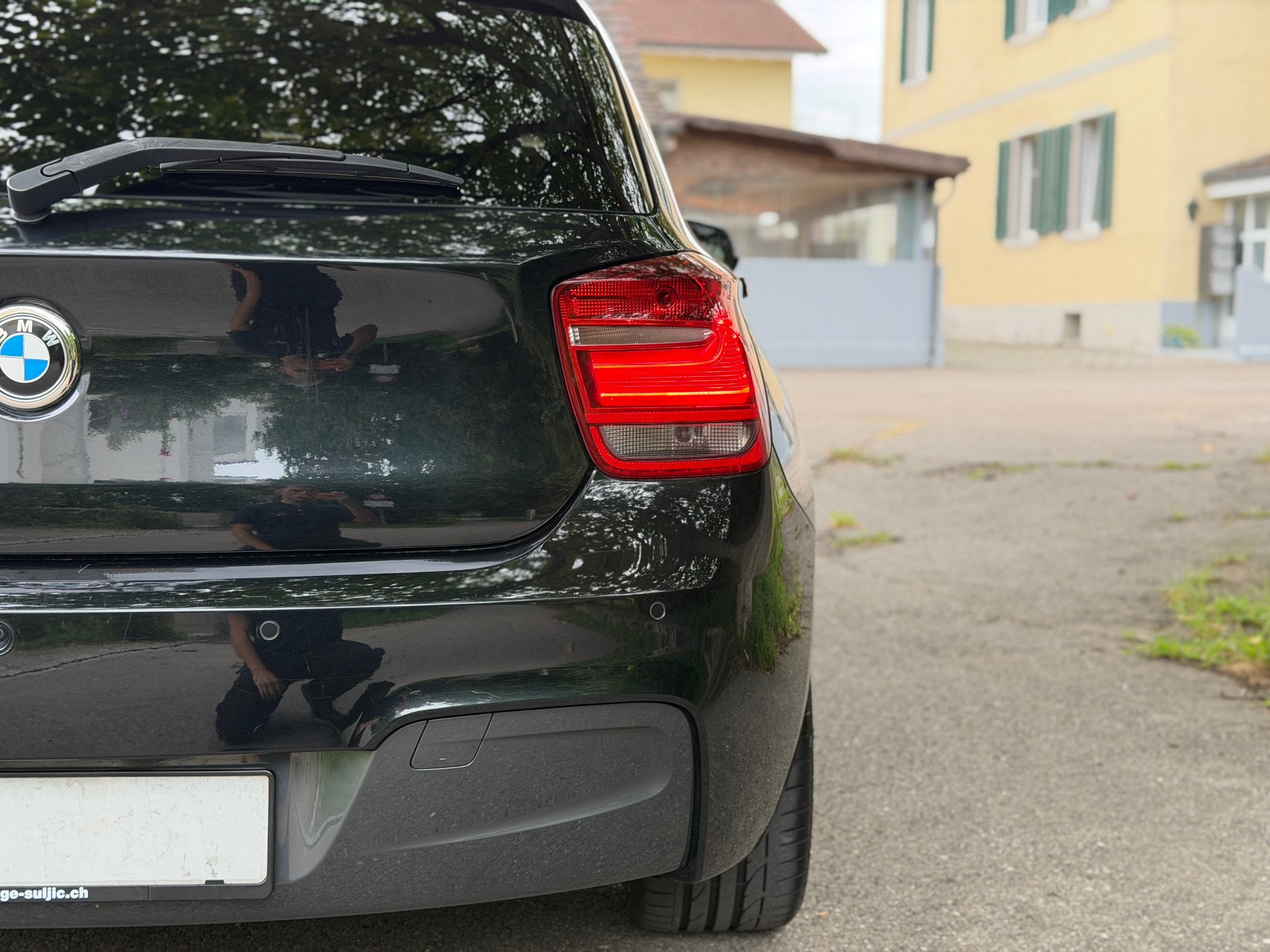 BMW 120d xDrive-image-8