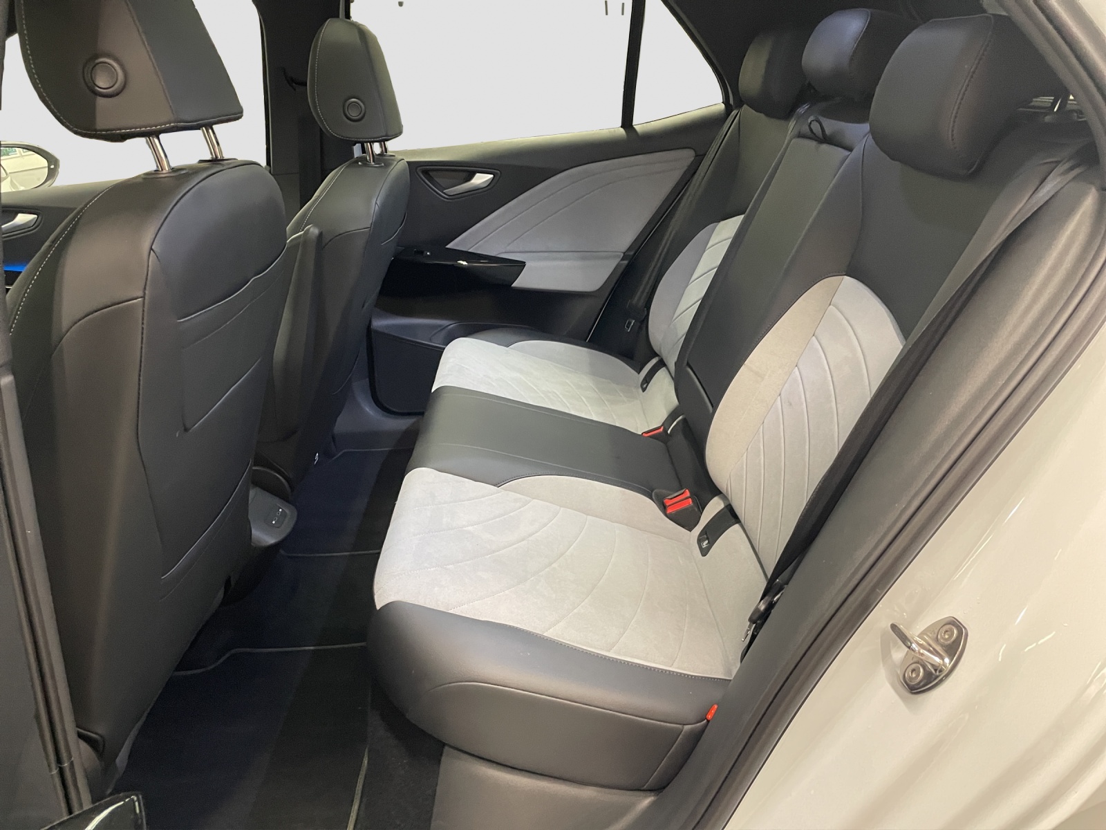 VW ID.3 Pro 58 kWh Pro-image-11