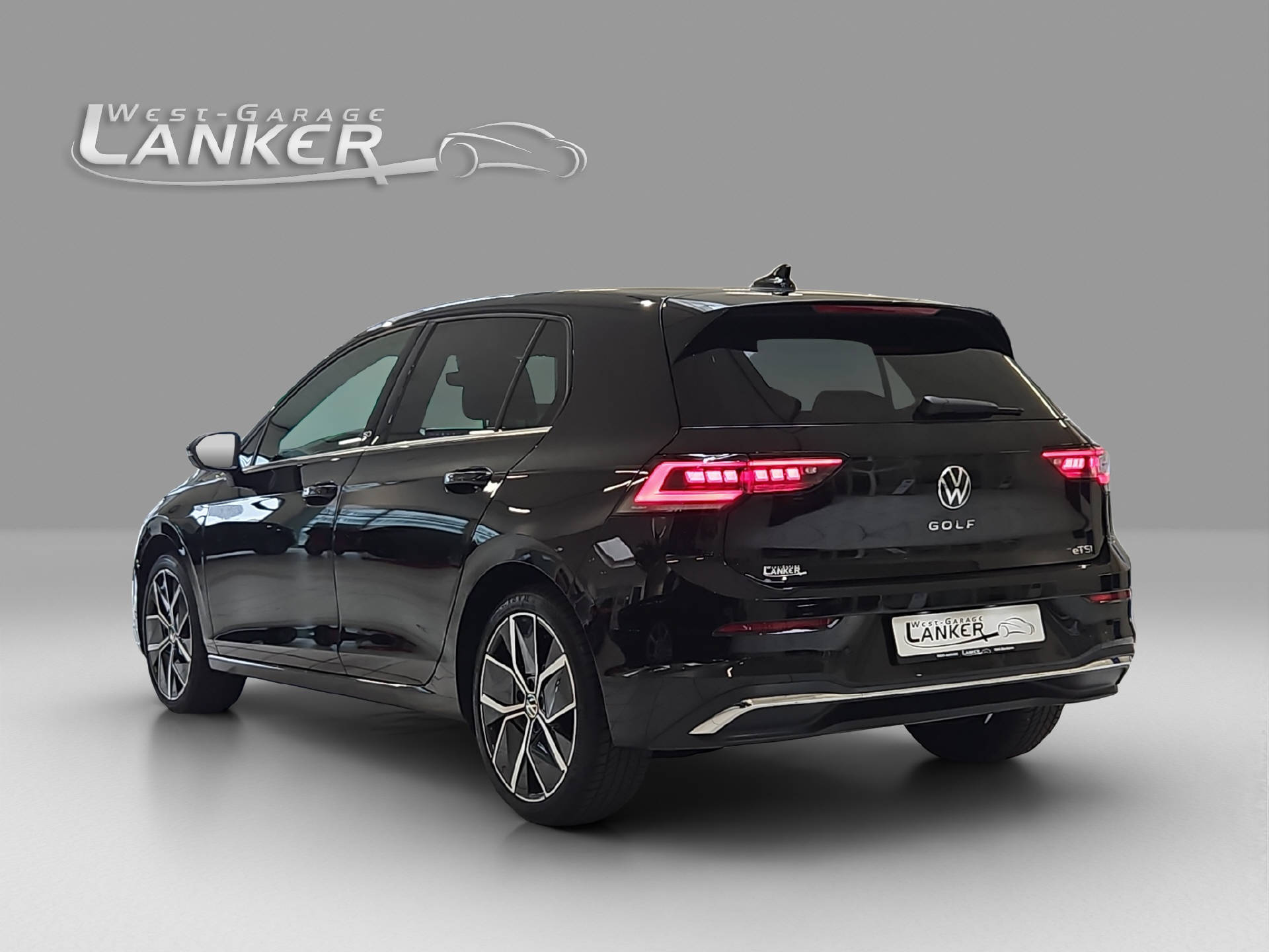 VW Golf VIII 1.5 eTSI Edition 50 DSG-image-3