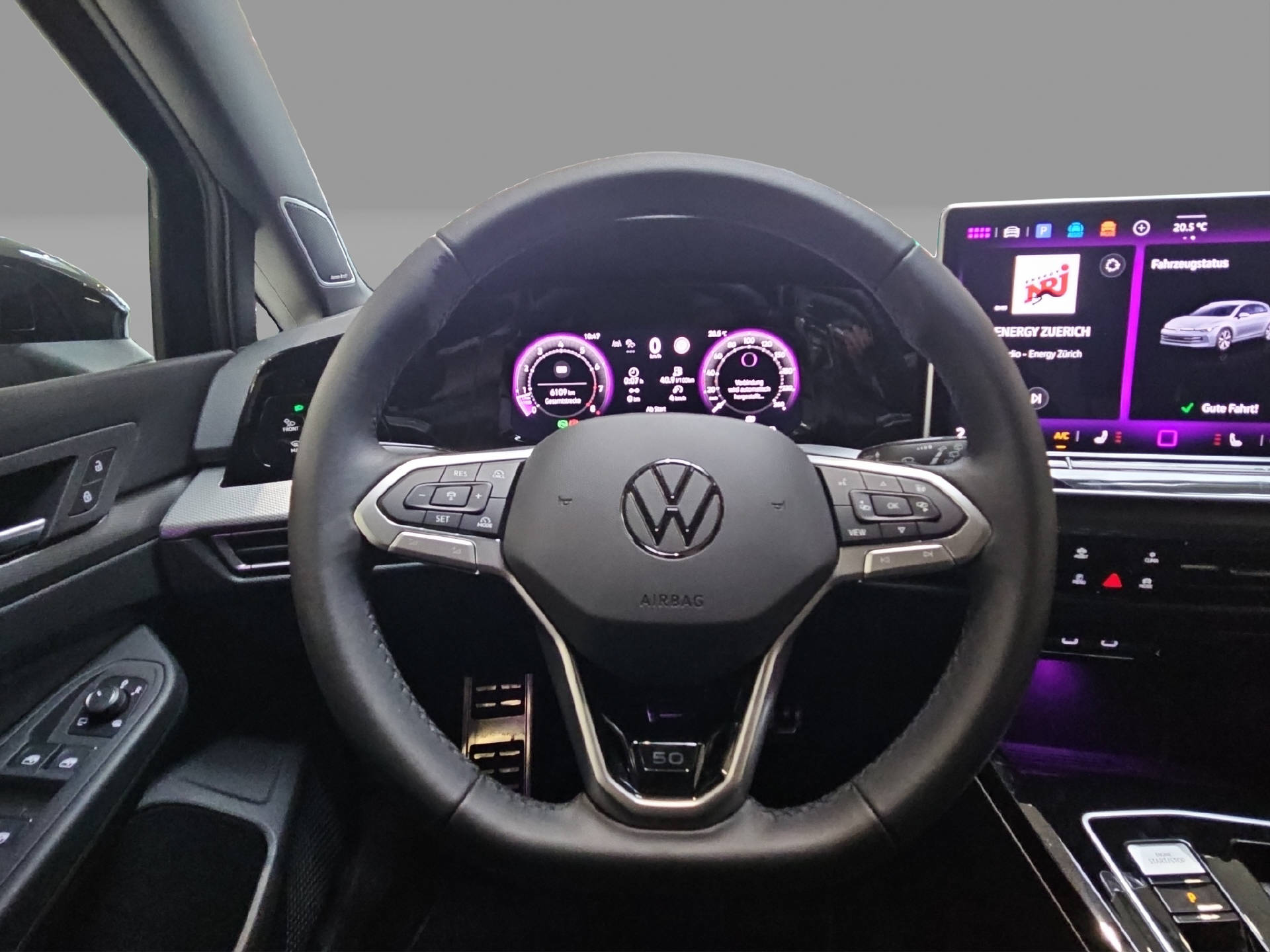 VW Golf VIII 1.5 eTSI Edition 50 DSG-image-7
