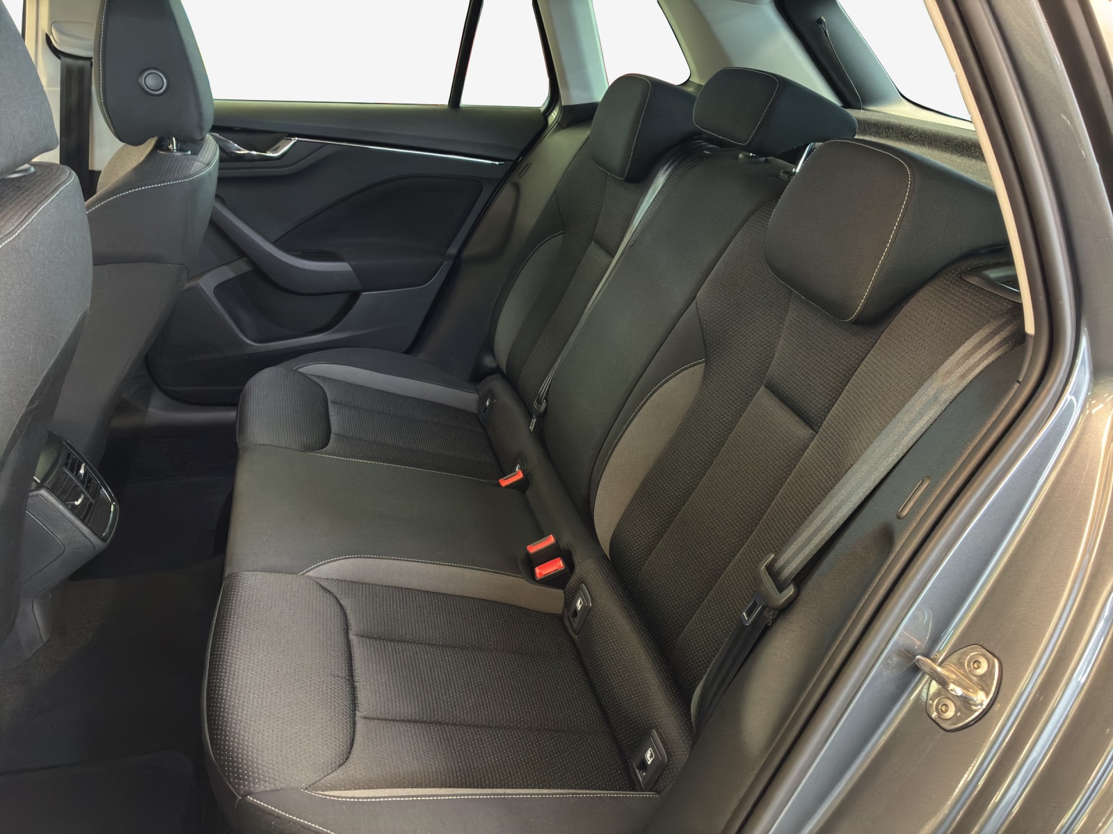 SKODA AMIQ TOUR 1.0 TSI 110 PS 7DSG-image-10