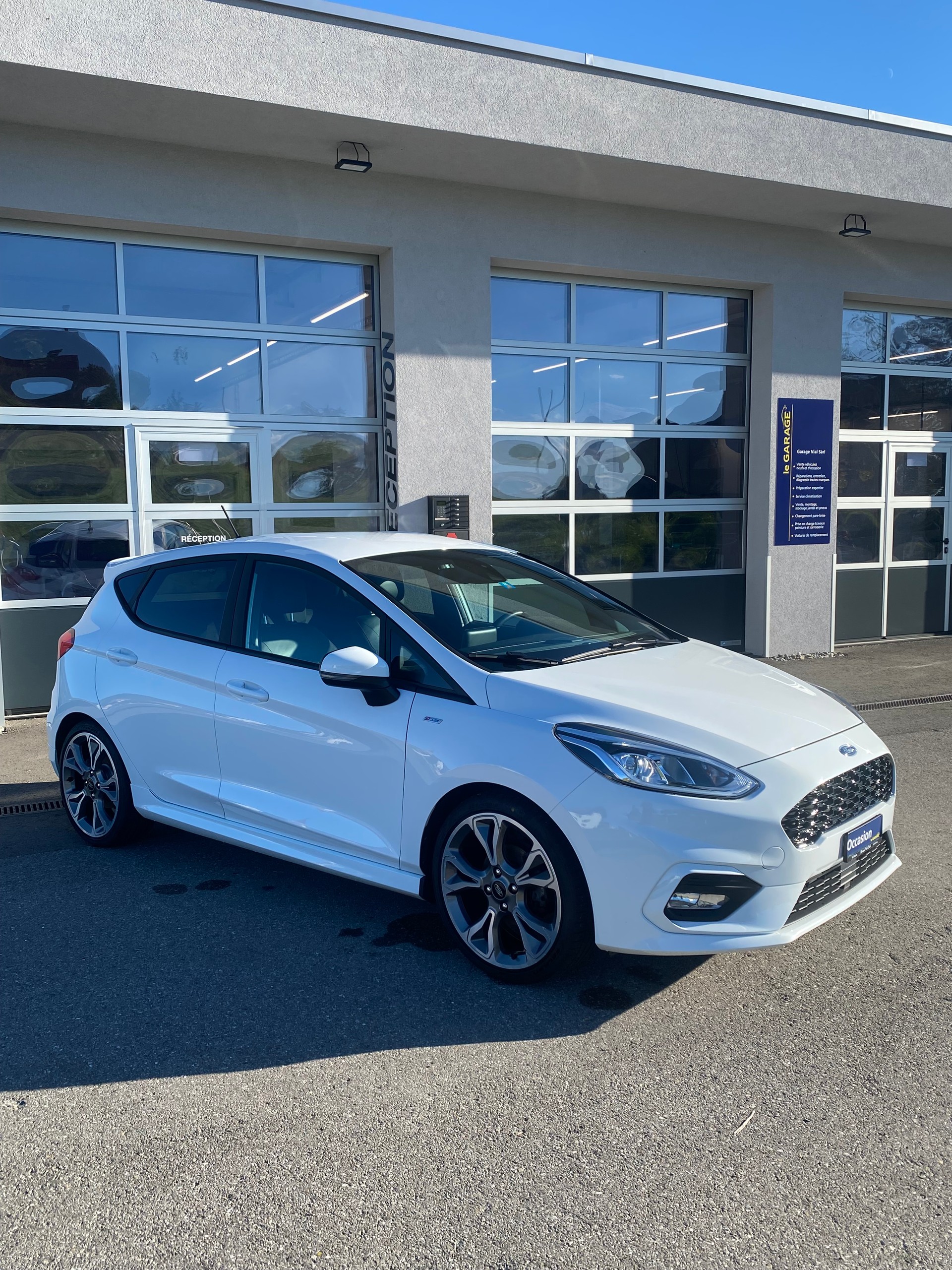 FORD Fiesta 1.0 SCTi ST Line-image-2