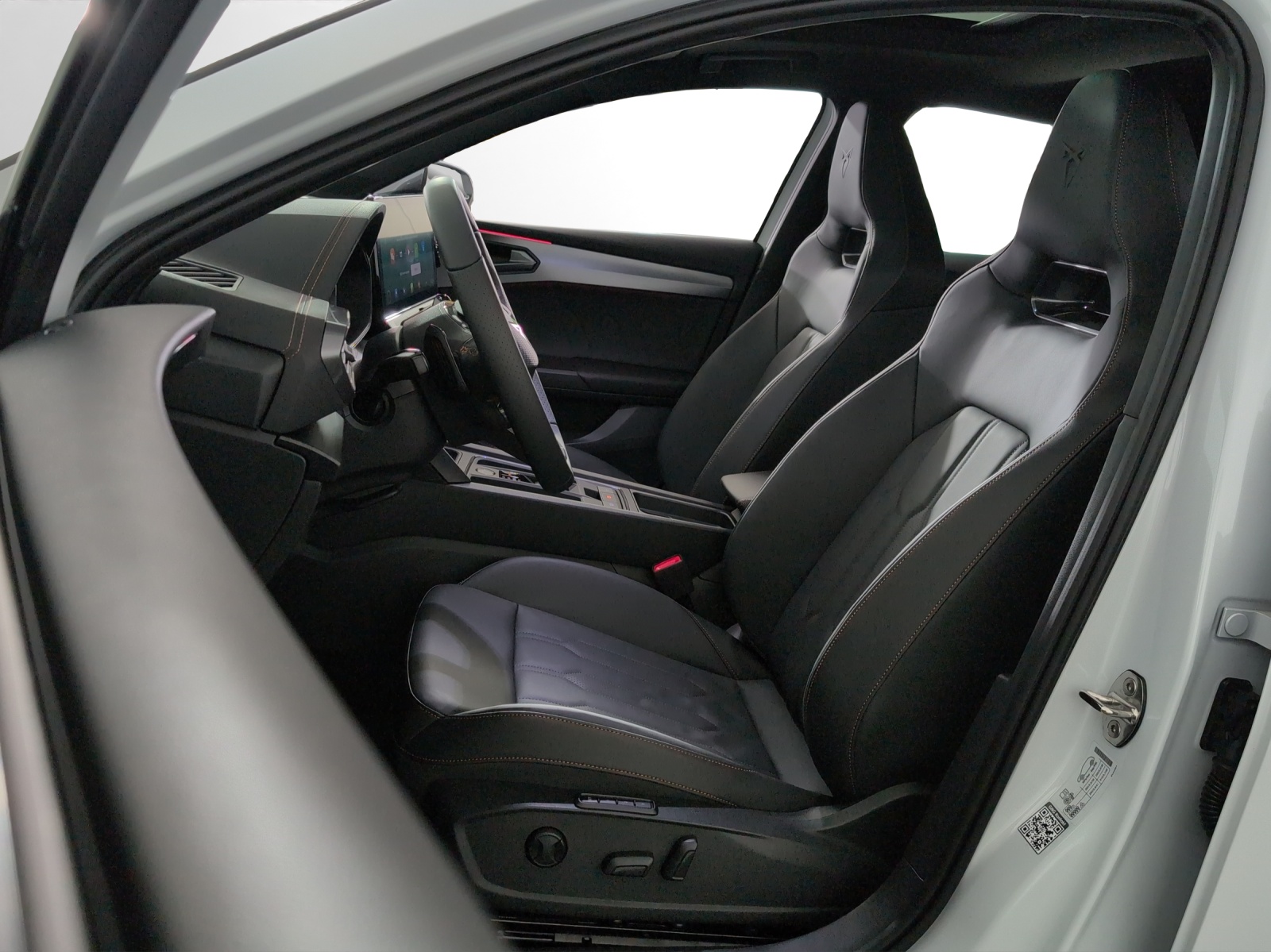 CUPRA LEON 1.4 e-HYBRID pHEV VZ DSG-image-5