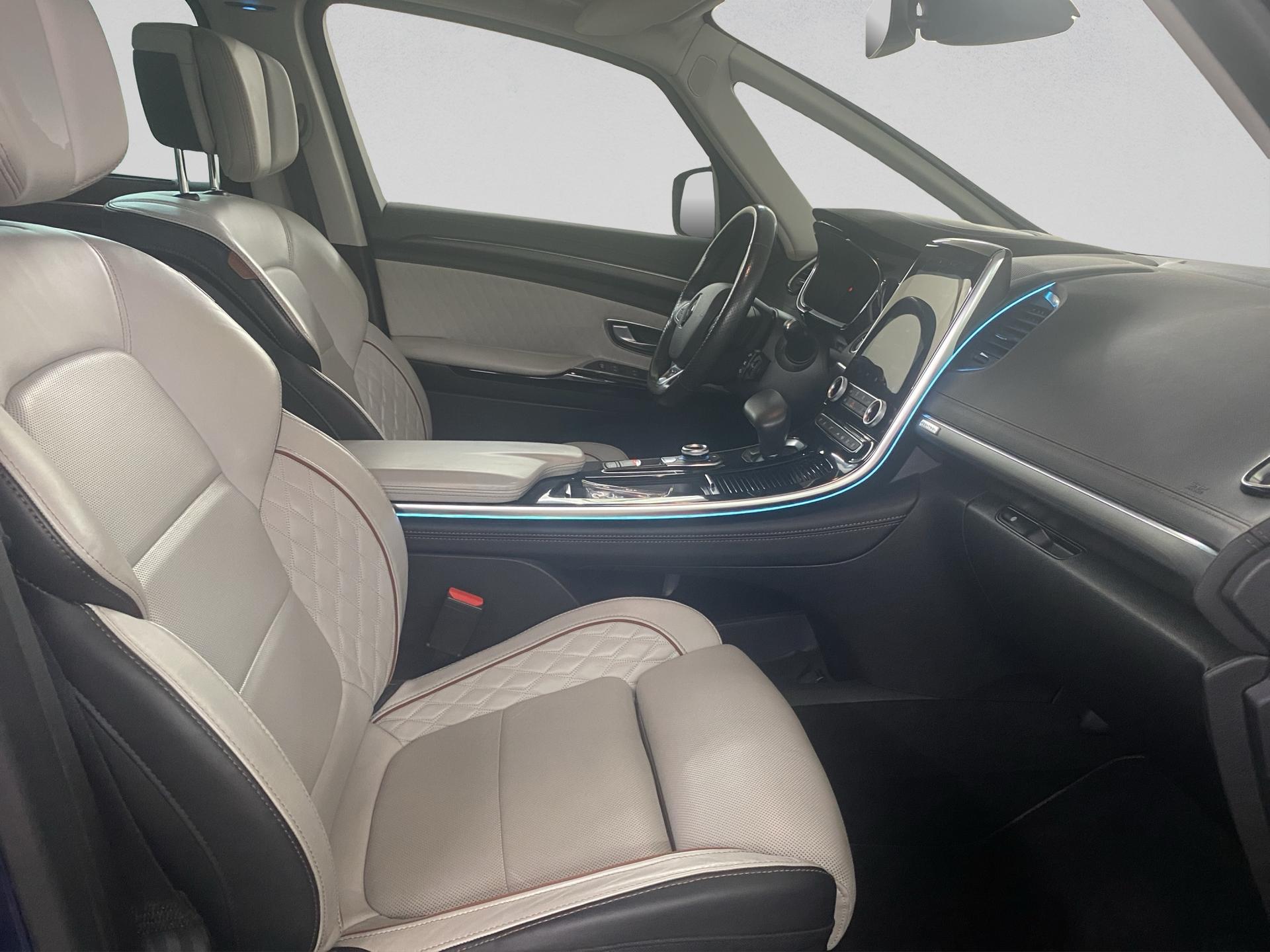 RENAULT Espace 2.0 dCi Initiale EDC 6-image-12