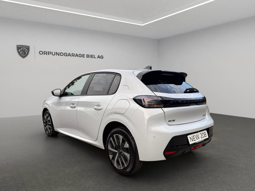 PEUGEOT 208 1.2 Hybrid Business-image-10