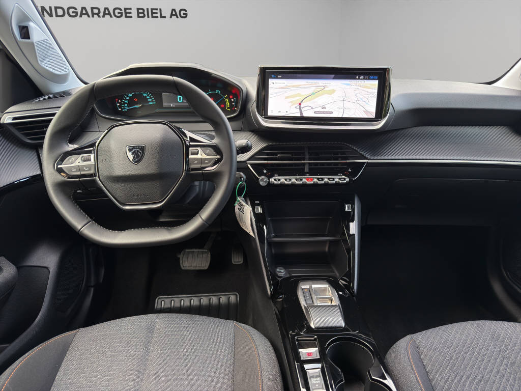 PEUGEOT 208 1.2 Hybrid Business-image-7
