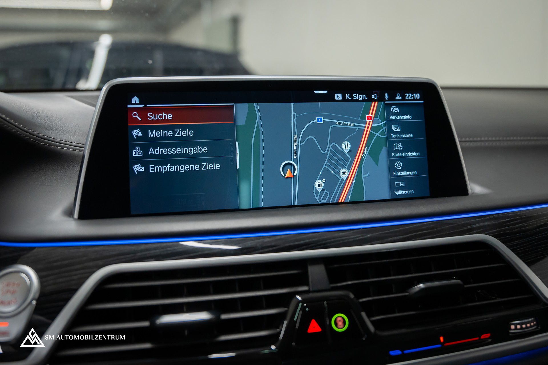 BMW 750i xDrive M Sport Steptronic / Panorama / 360° / Sitzbelüftung / Massage-image-35