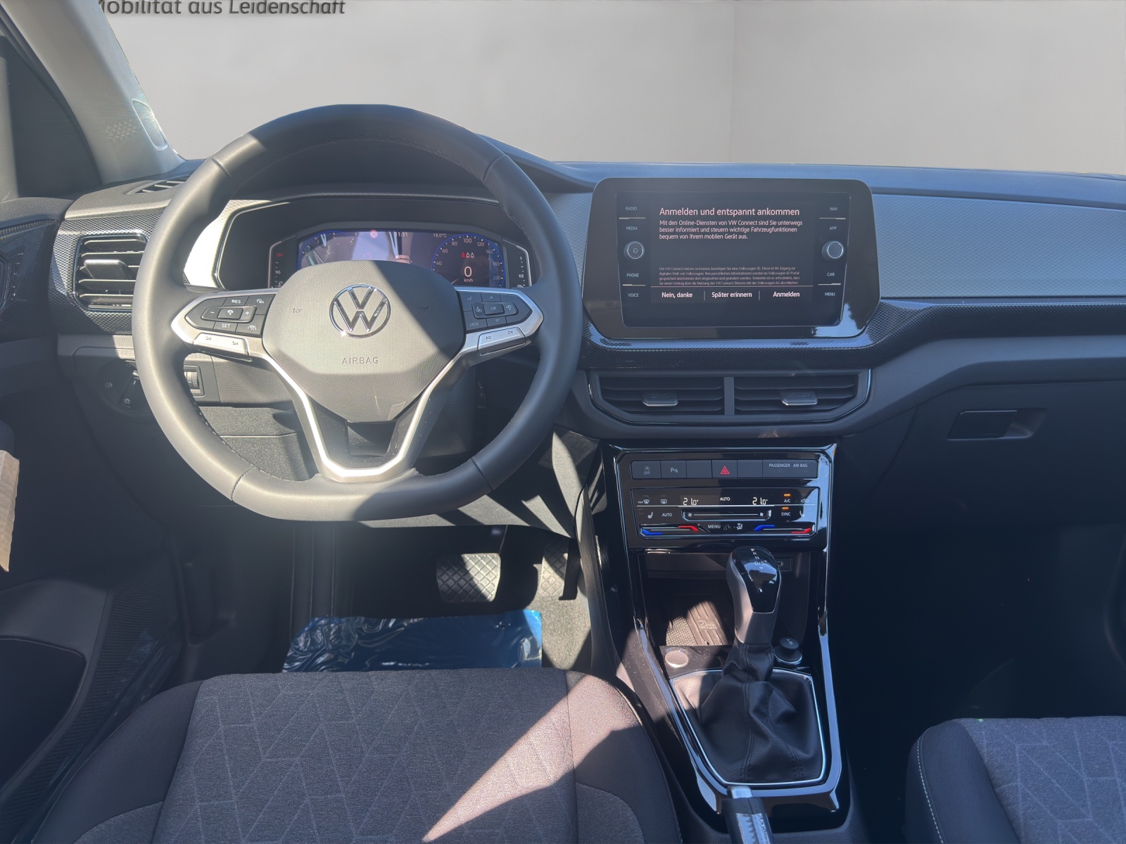 VW T-Cross 1.0 TSI EVO Life DSG-image-4