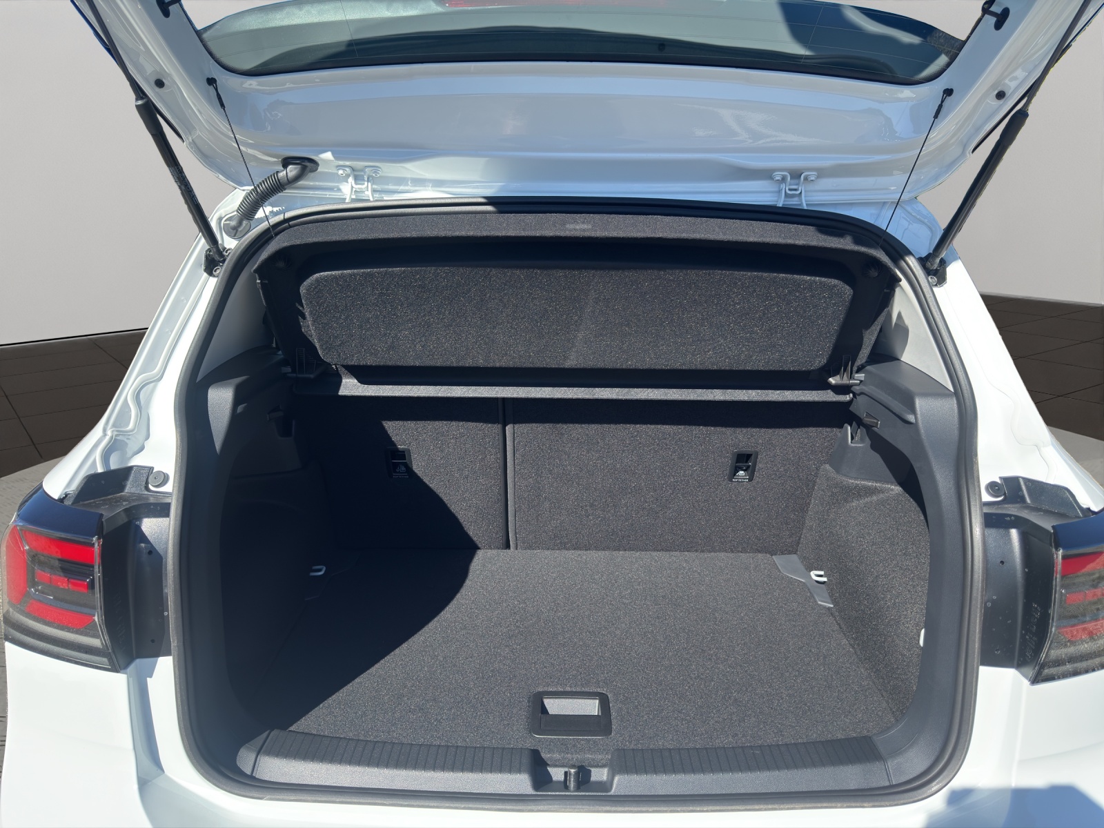 VW T-Cross 1.0 TSI EVO Life DSG-image-5