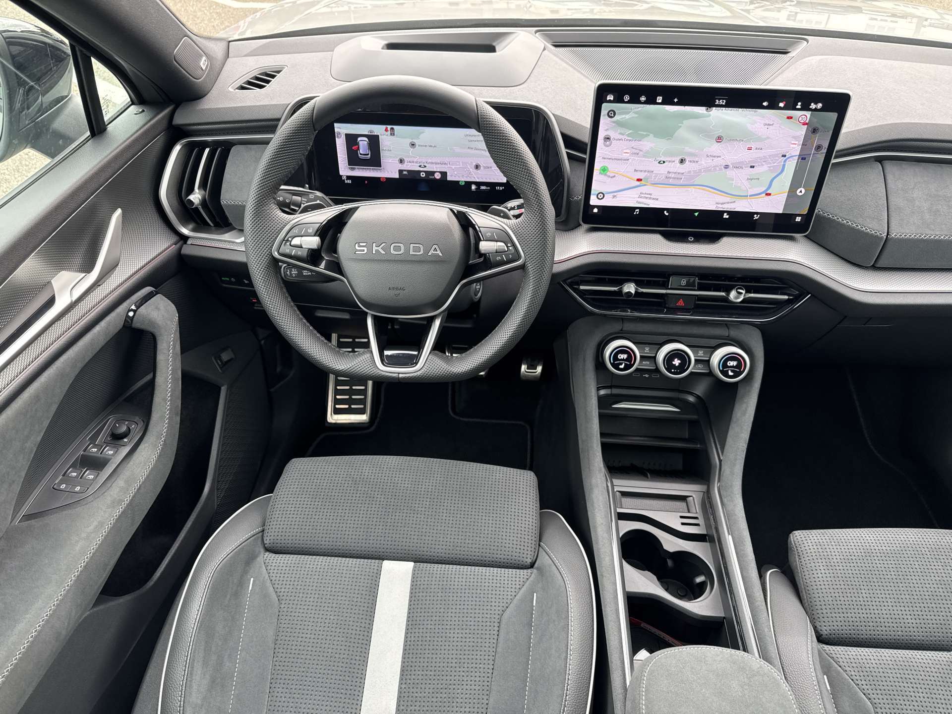 SKODA Kodiaq 2.0 TDi Sportline 7-Plätzer 4x4 DSG-Automat-image-4