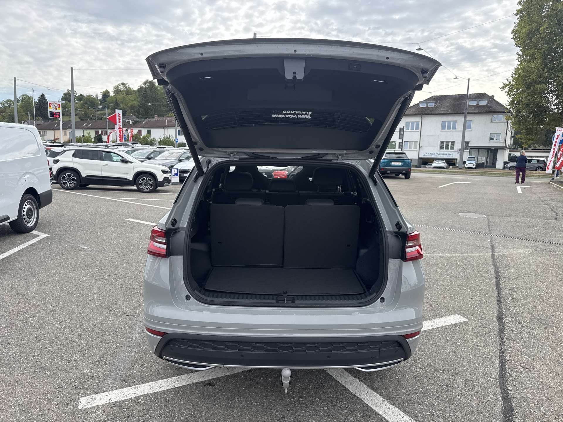 SKODA Kodiaq 2.0 TDi Sportline 7-Plätzer 4x4 DSG-Automat-image-7