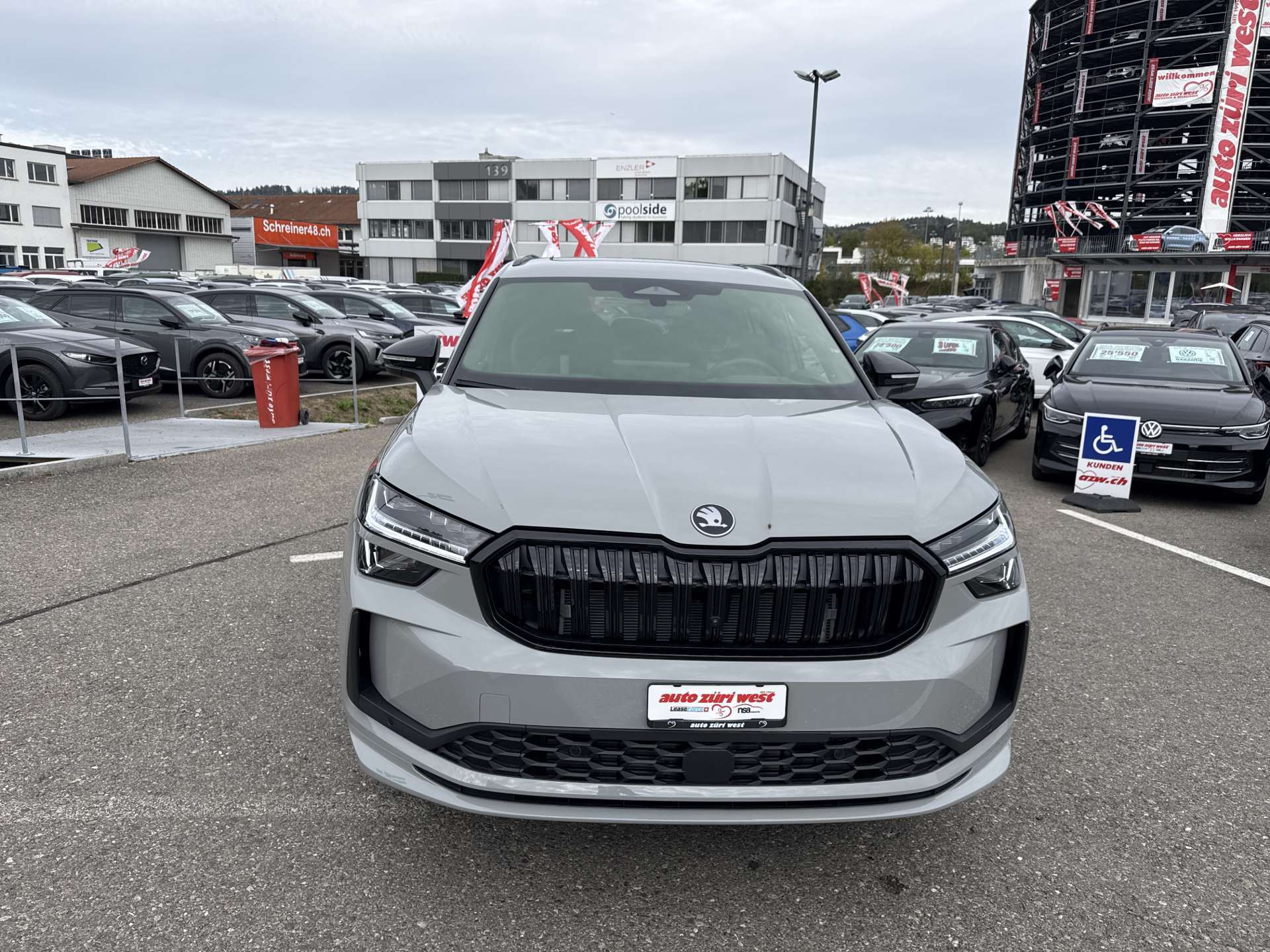 SKODA Kodiaq 2.0 TDi Sportline 7-Plätzer 4x4 DSG-Automat-image-13