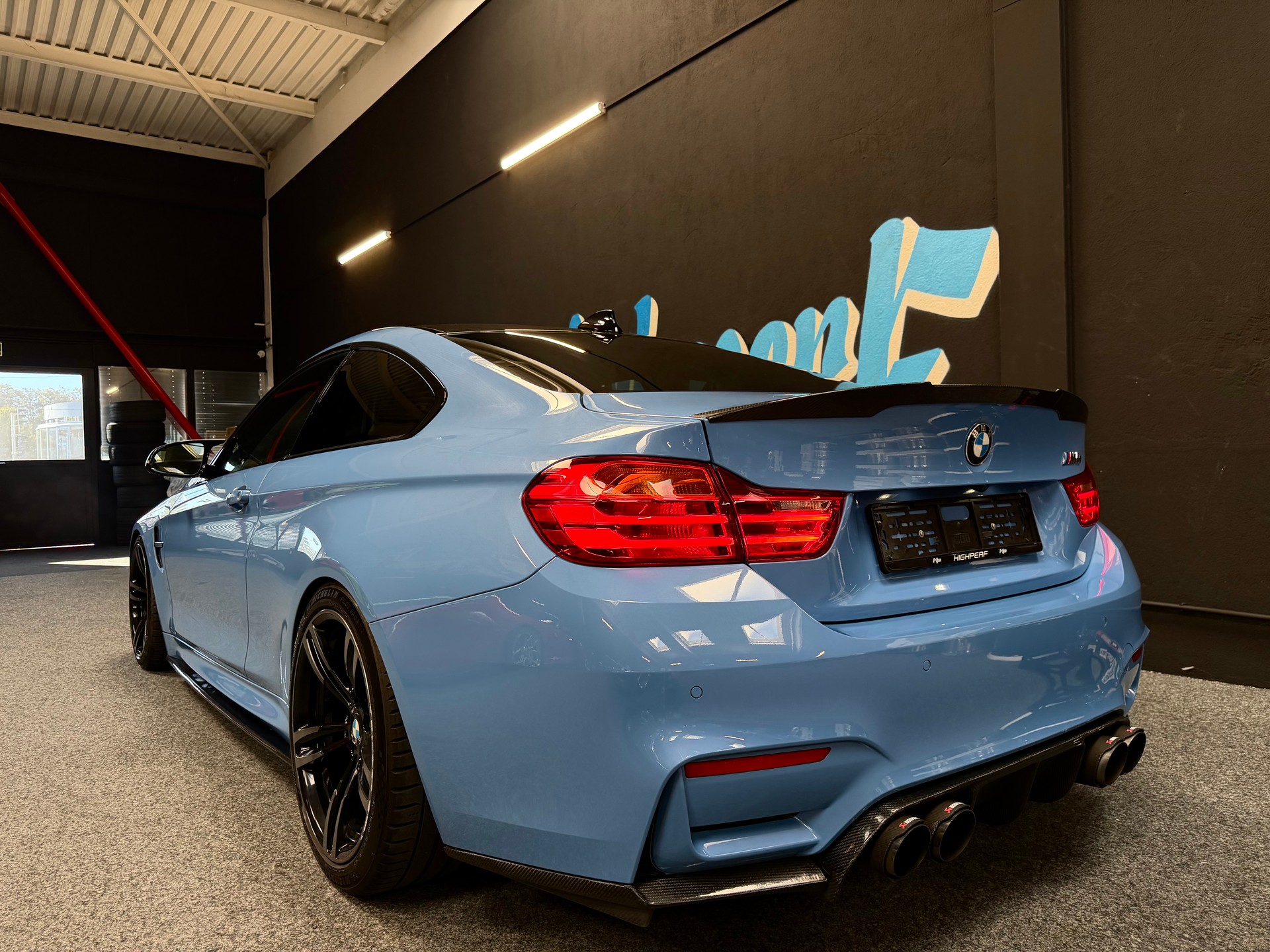 BMW M4 Coupé DKG-image-3