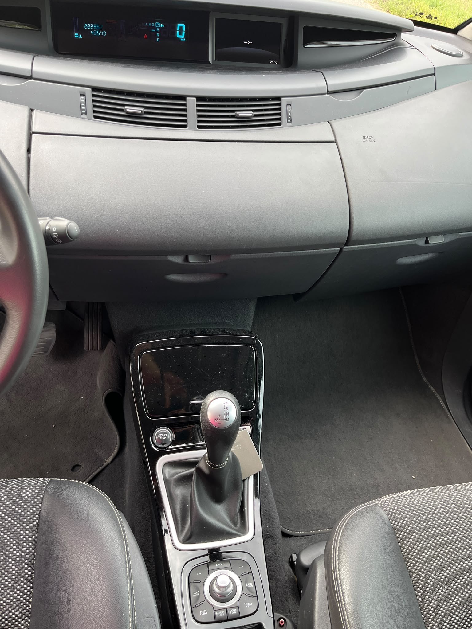 RENAULT Grand Espace 2.0 dCi Dynamic Automatic-image-9