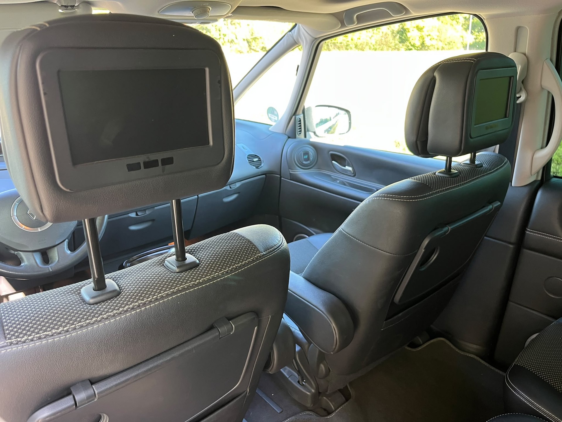 RENAULT Grand Espace 2.0 dCi Dynamic Automatic-image-8