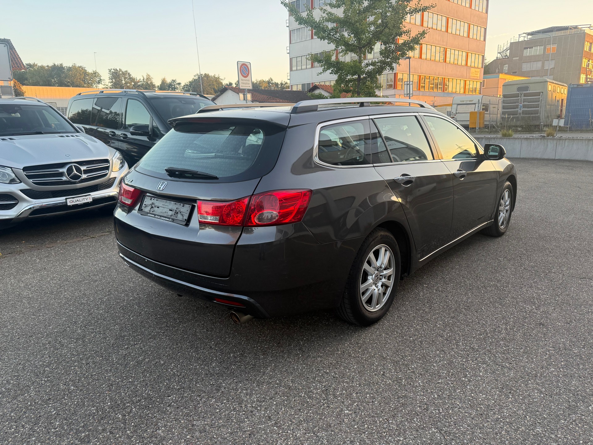 HONDA Accord Tourer 2.0i 16V Elegance Automatic-image-4