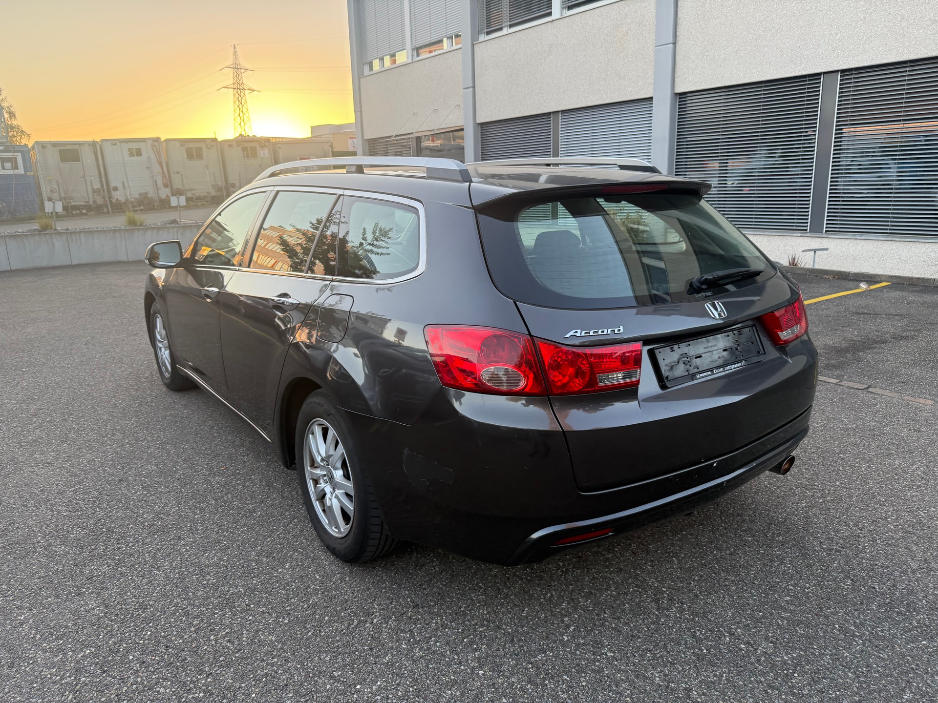 HONDA Accord Tourer 2.0i 16V Elegance Automatic-image-2