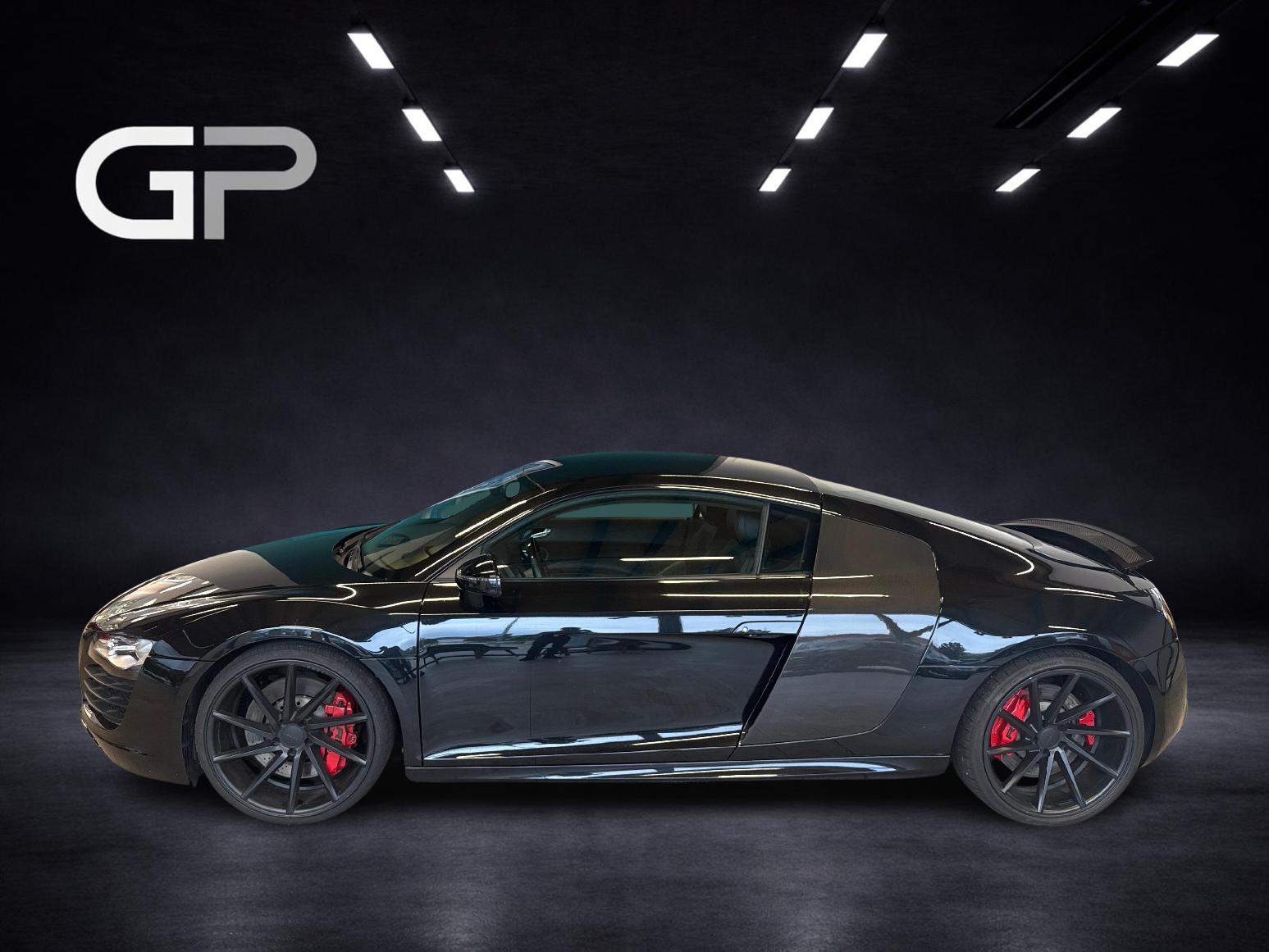 AUDI R8 Coupé 4.2-image-1
