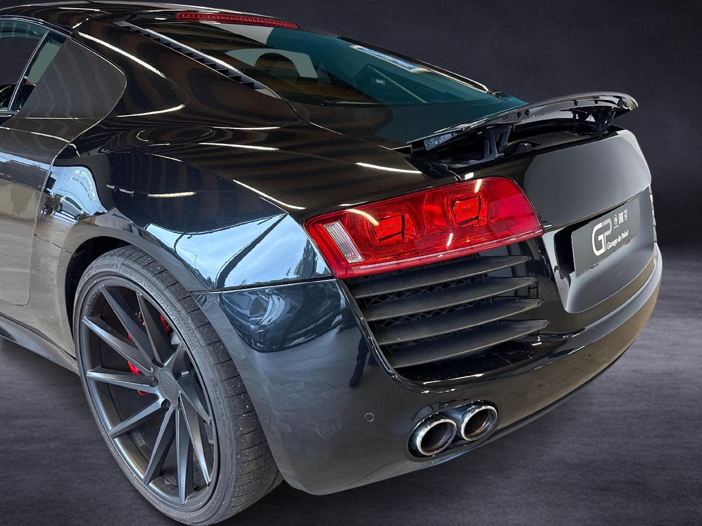 AUDI R8 Coupé 4.2-image-16