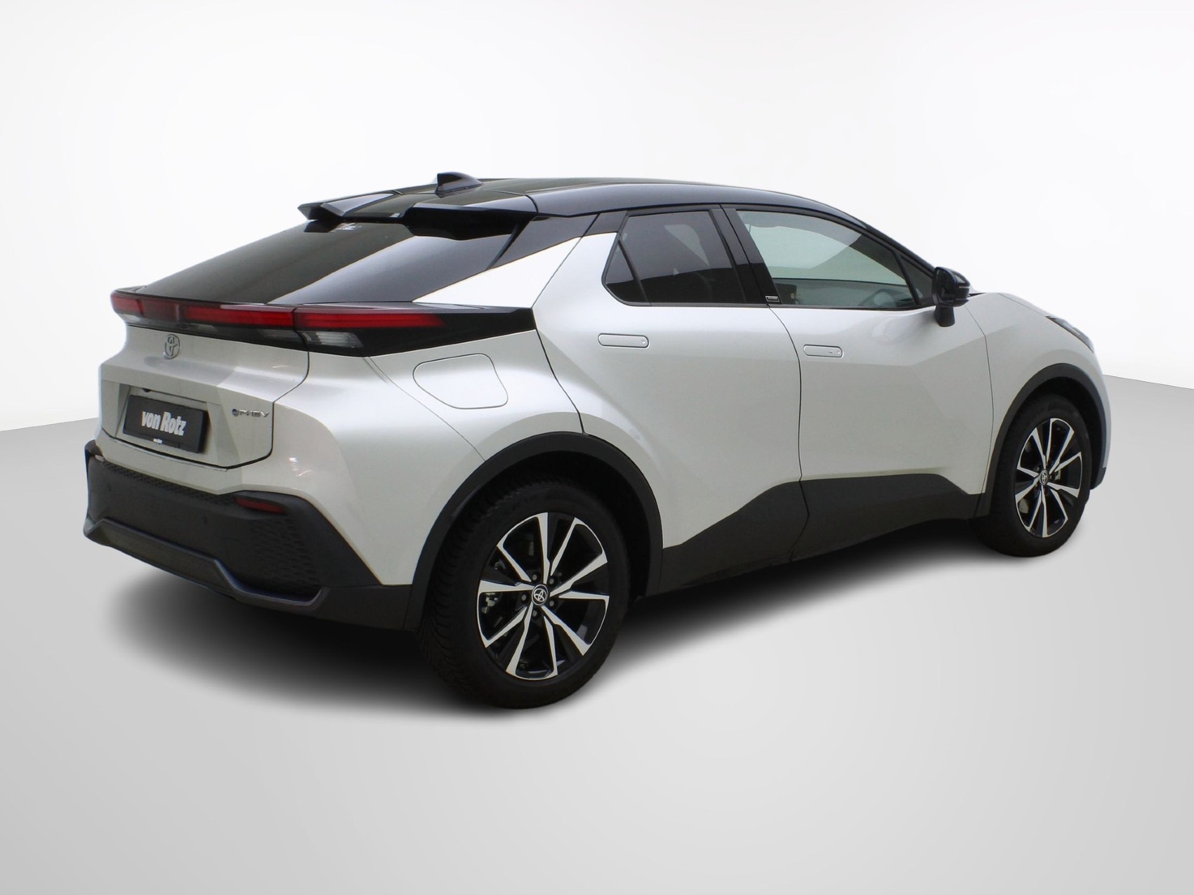 TOYOTA C-HR 2.0 PHEV Swiss Edition ** inkl. 8-Fach Bereifung **-showroom-element-3