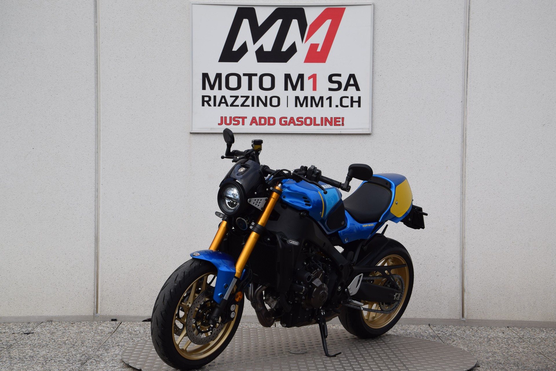 YAMAHA XSR 900-showroom-element-3